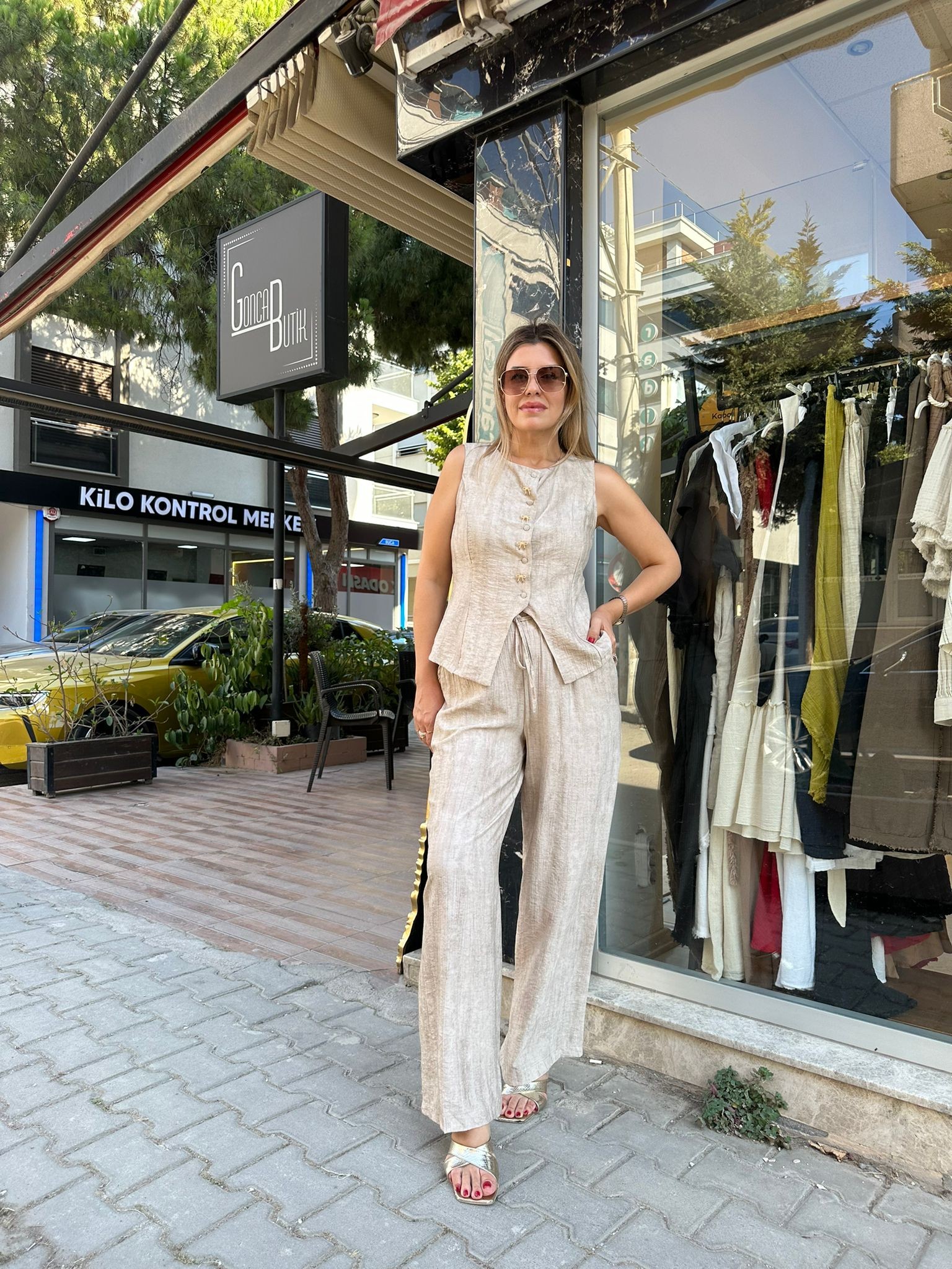 Düğme Detaylı Yelek Pantolon Viskon Takım