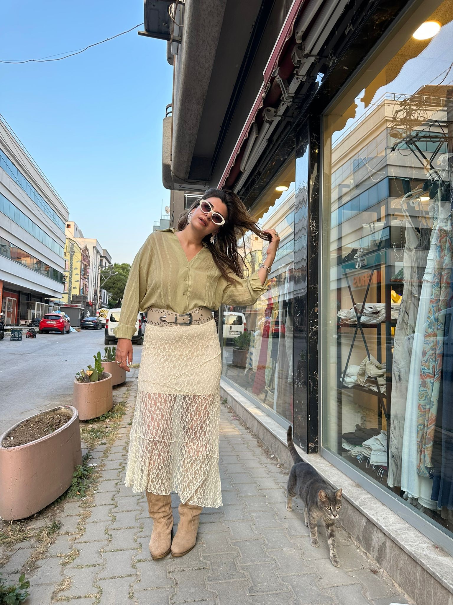 Güpür Detaylı Asimetrik Etek