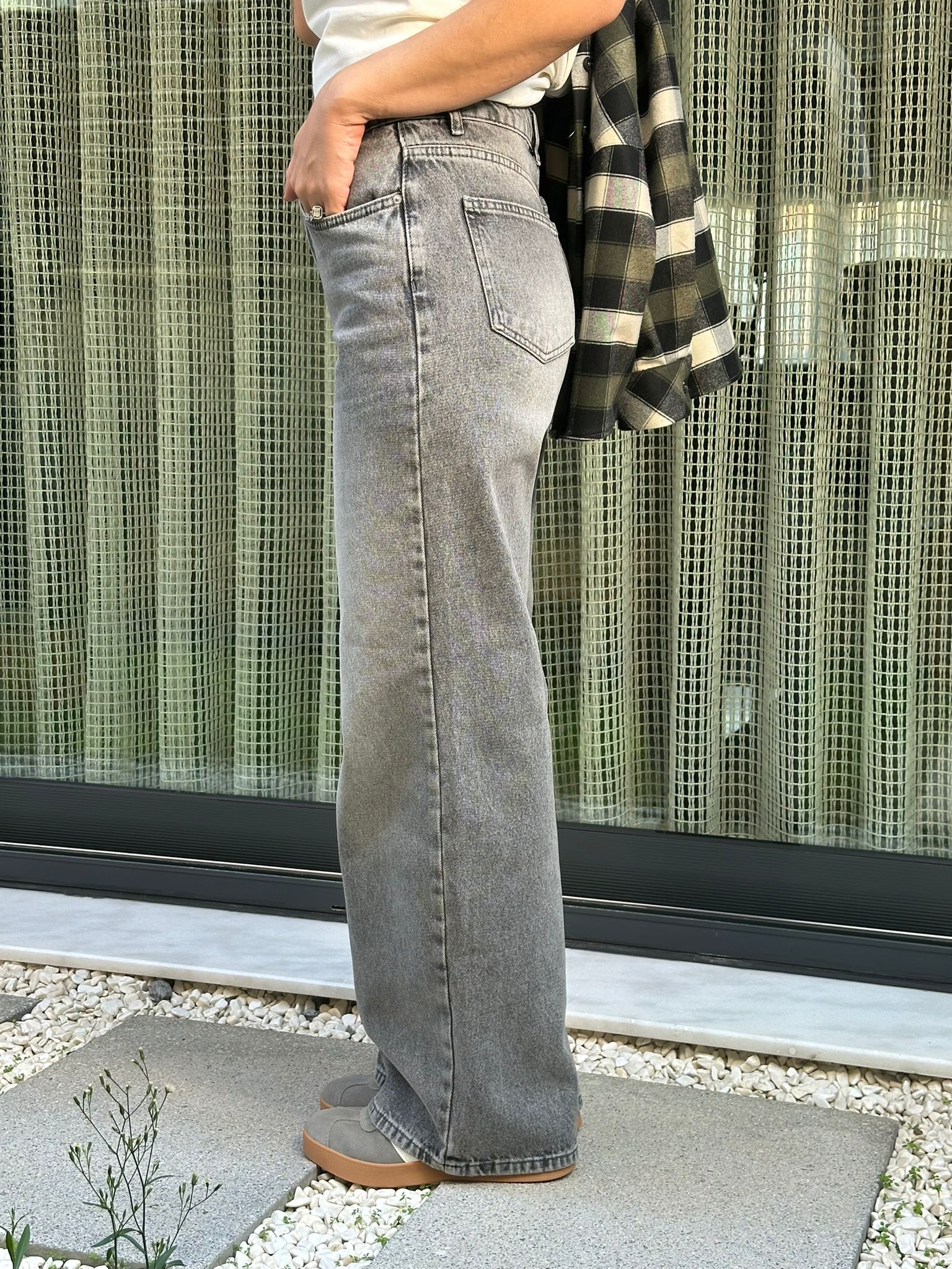 Antrasit Taşlamalı Jean