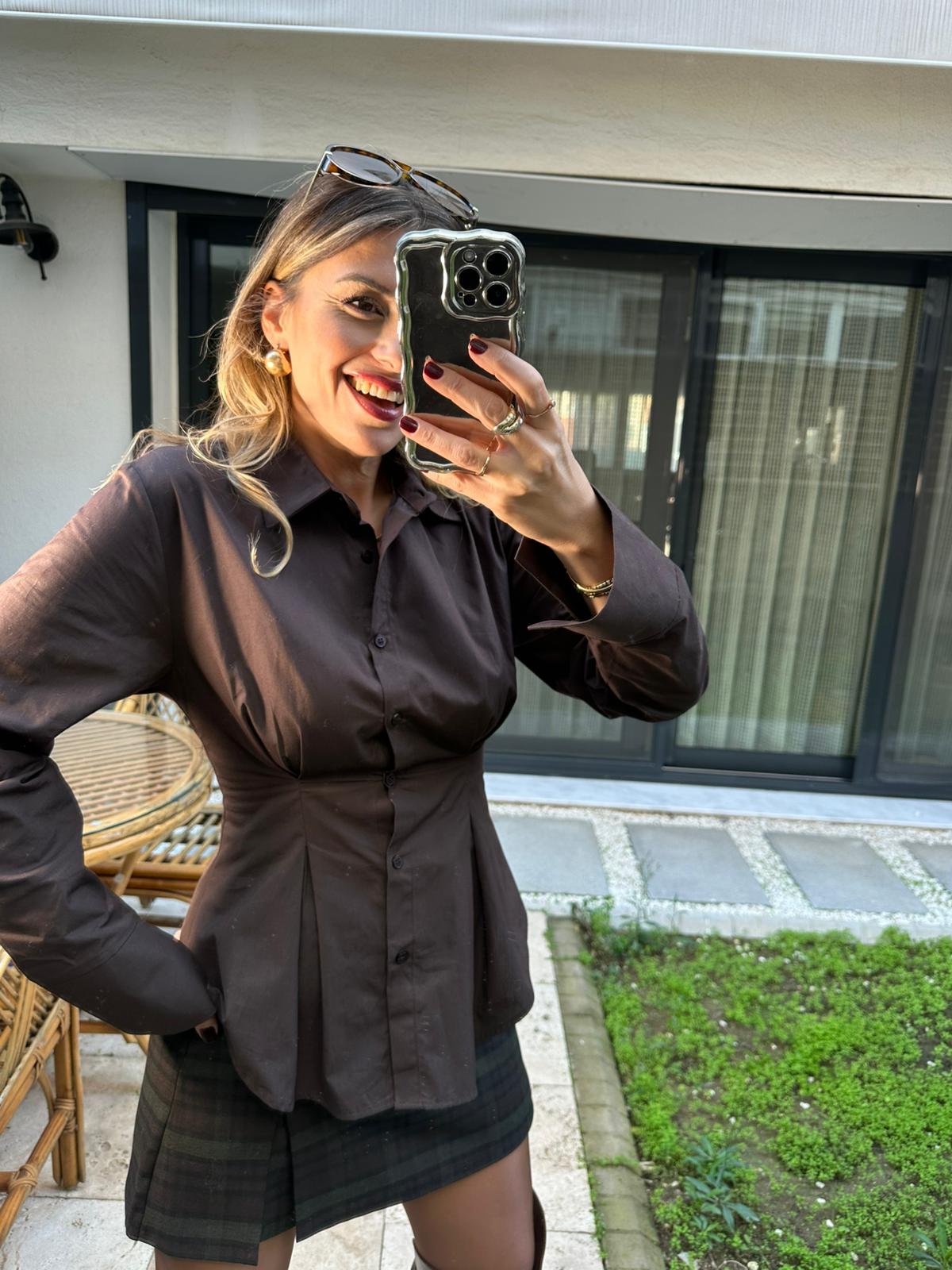 Pilili Belden Oturtmalı Gömlek