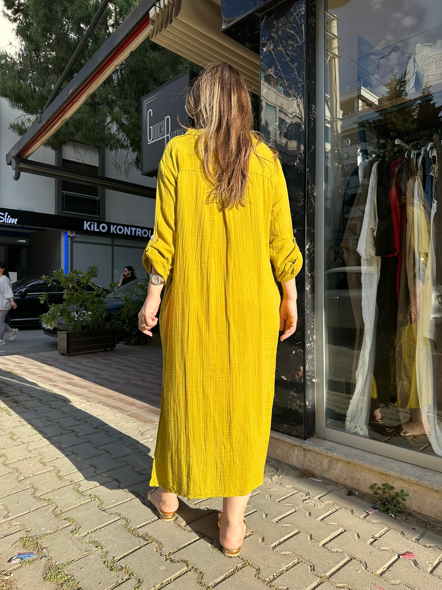 BLANCA Düğmeli Uzun Kollu Yanları Yırtmaçlı Elbise