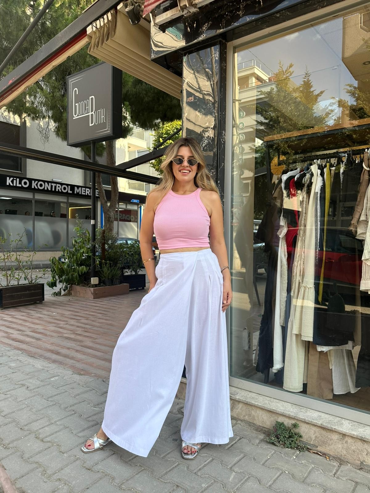 Ön Kapamalı Beli Lastikli Pantolon - Beyaz