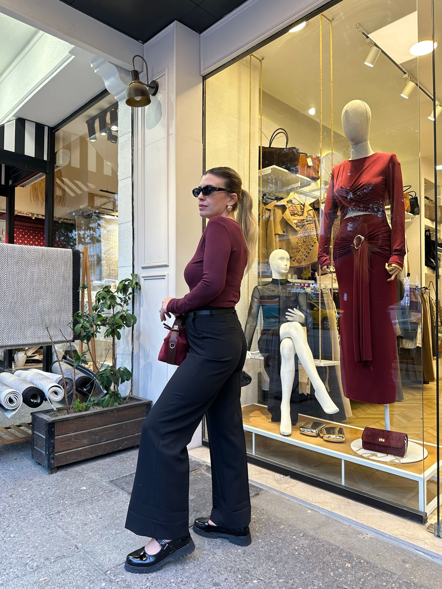Beli Kemerli Duble Paça Detaylı Kumaş Pantolon