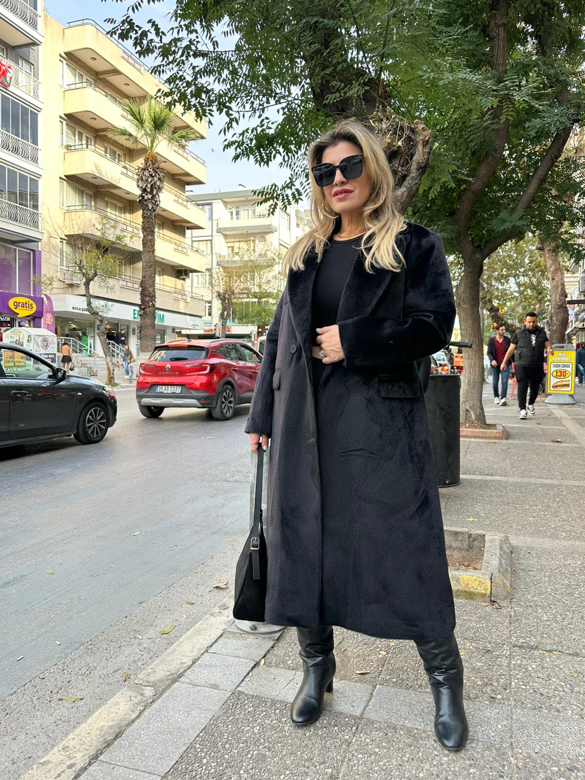 Benalla Uzun Kaban  - Siyah