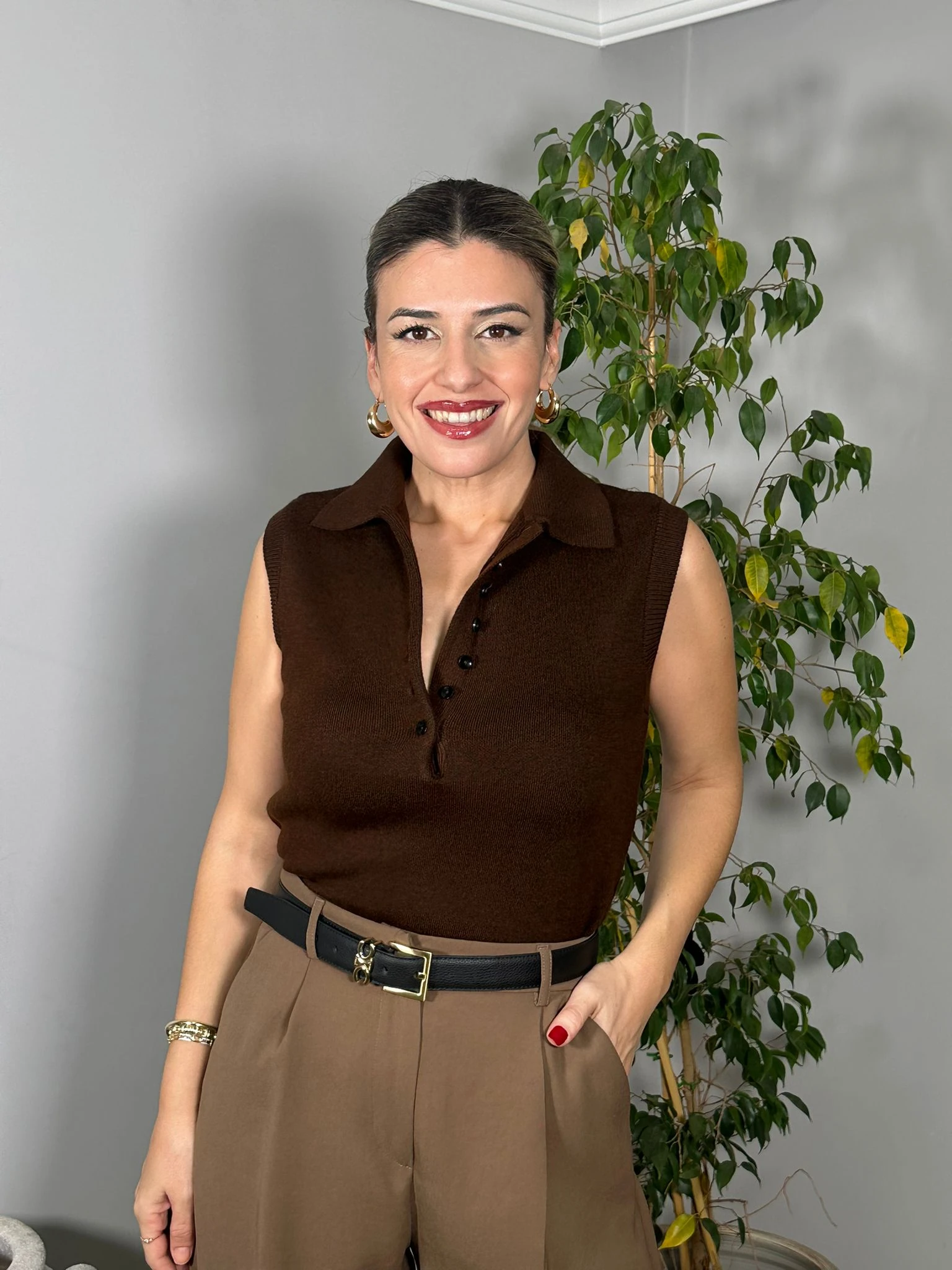 Düğmeli Kolsuz Kazak