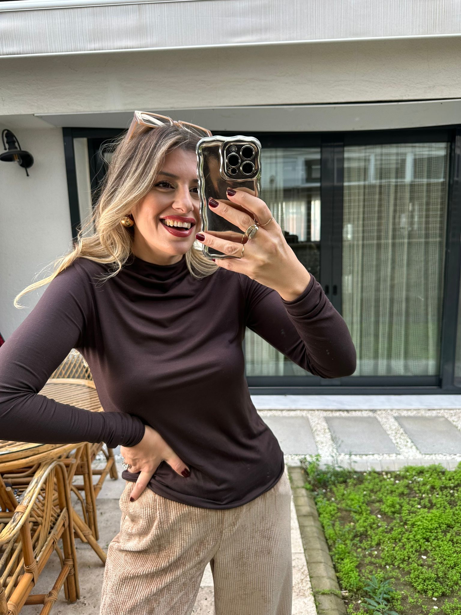 Dik Yaka Uzun Kollu Body - Kahve