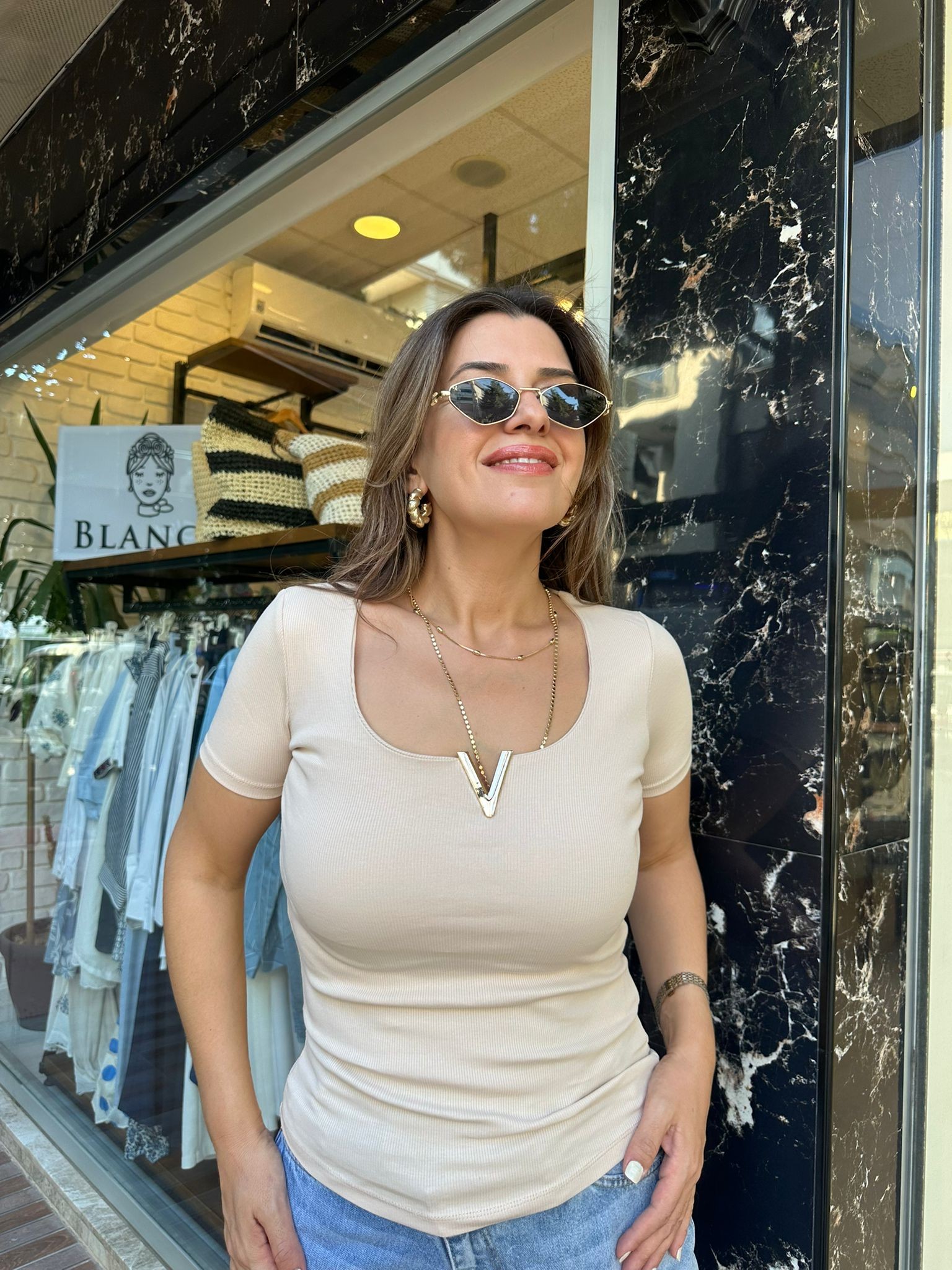 V Demirli Atlet - Krem