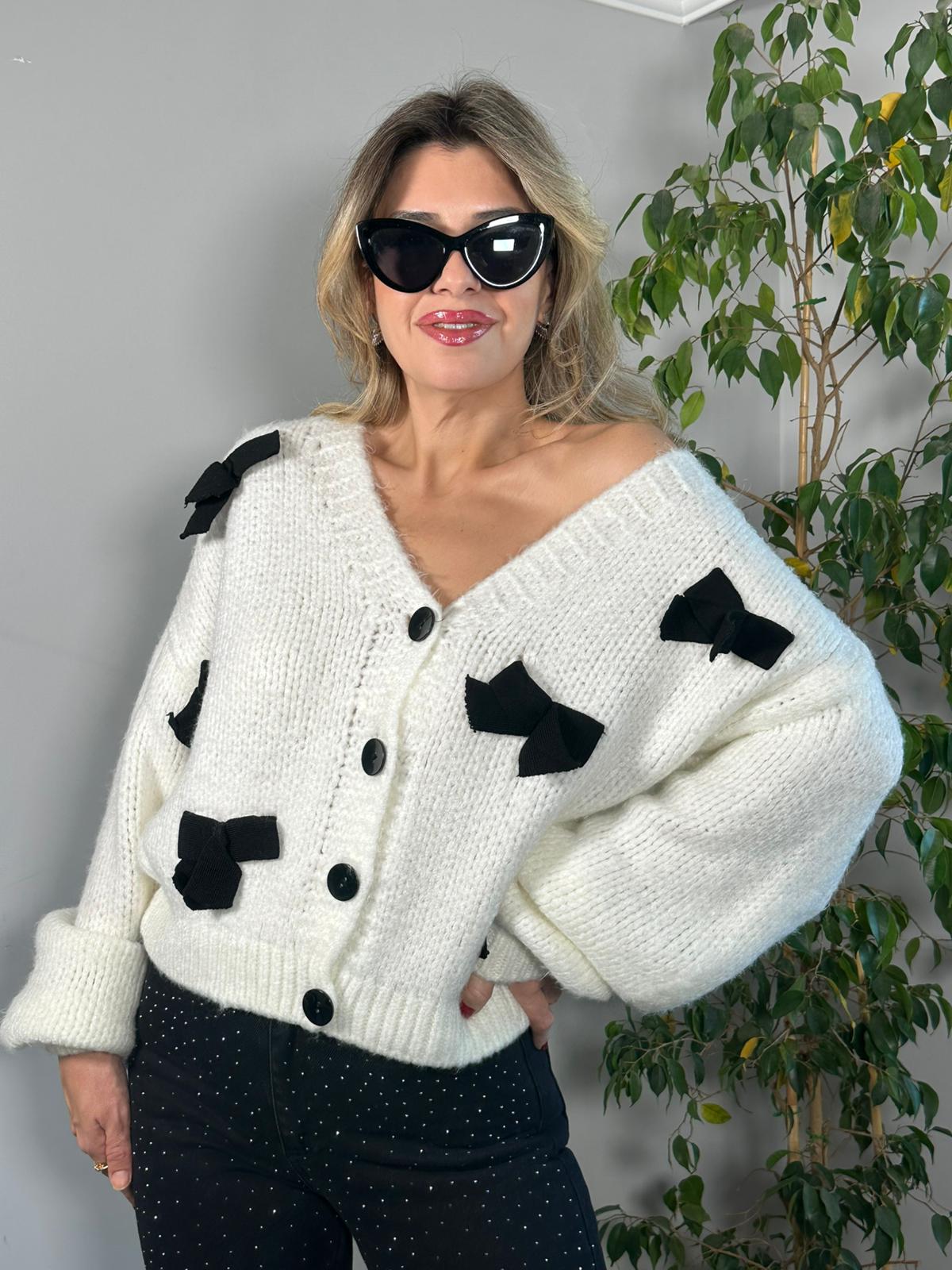 Fiyonk Detaylı Triko Hırka - Ekru