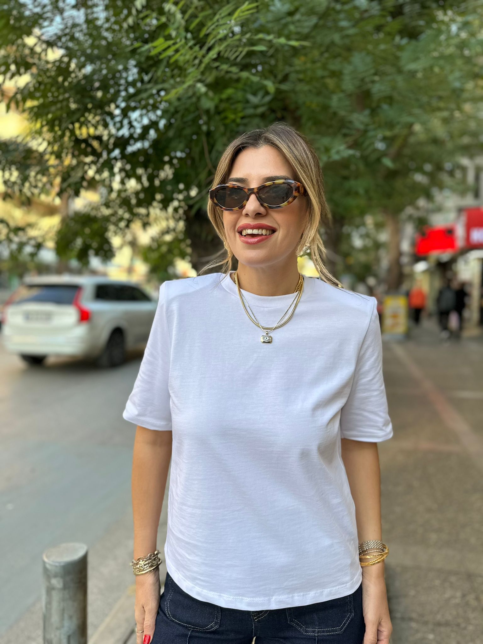 Omuz Vatkalı Kısa Kol T-shirt - Beyaz