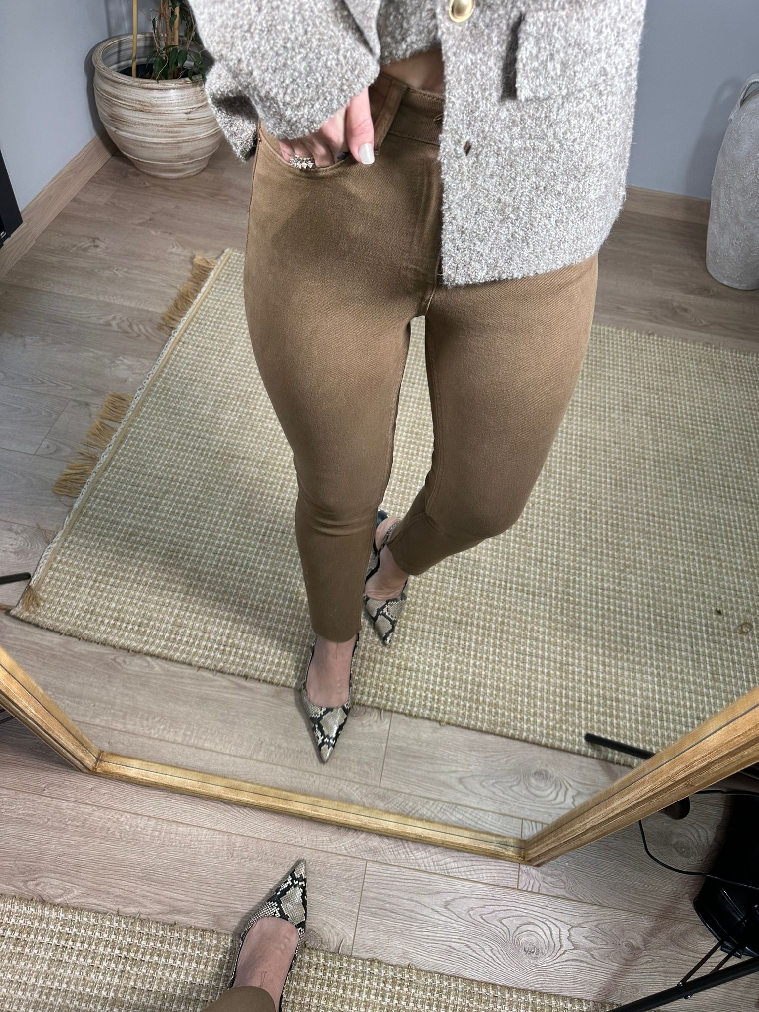 Kesik Paça Likralı Jean