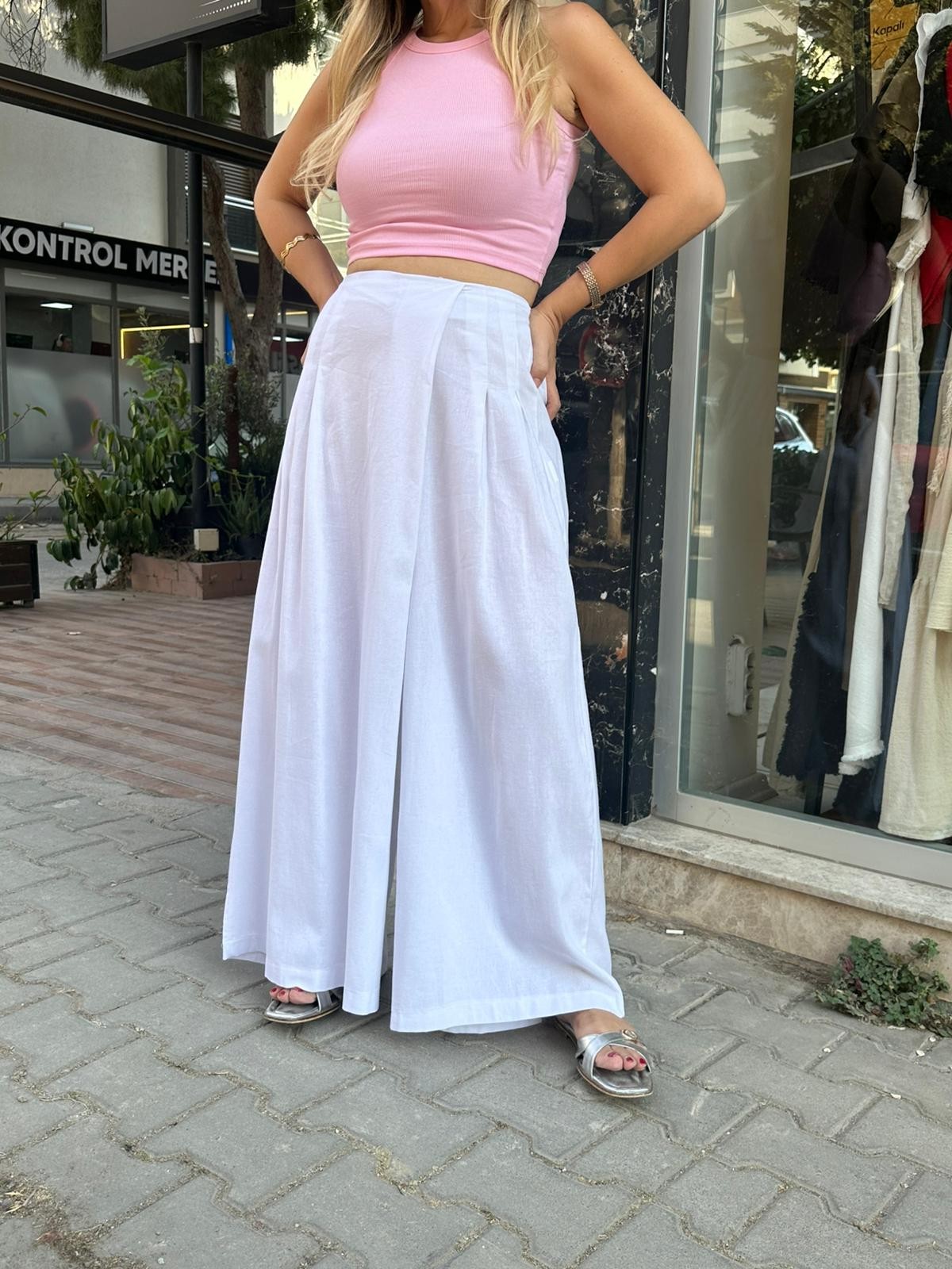Ön Kapamalı Beli Lastikli Pantolon