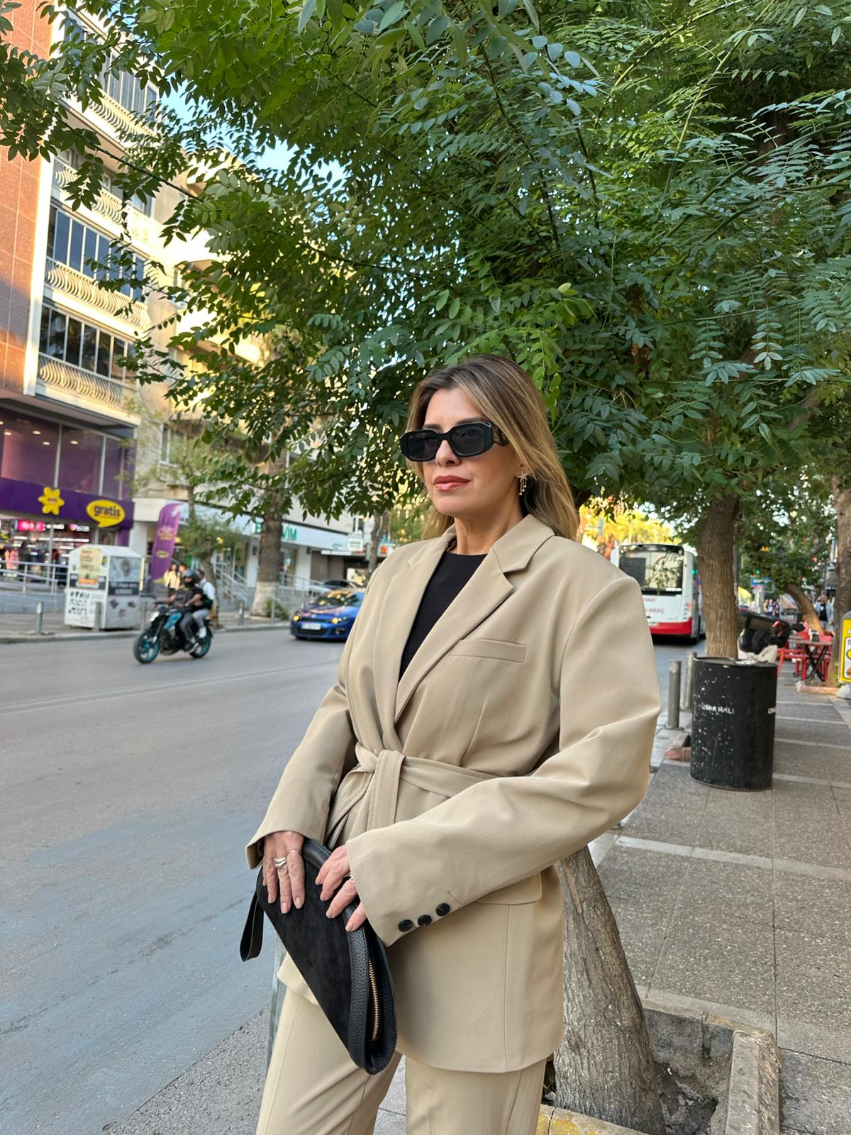 Kuşak Bağlamalı Blazer Ceket - Camel