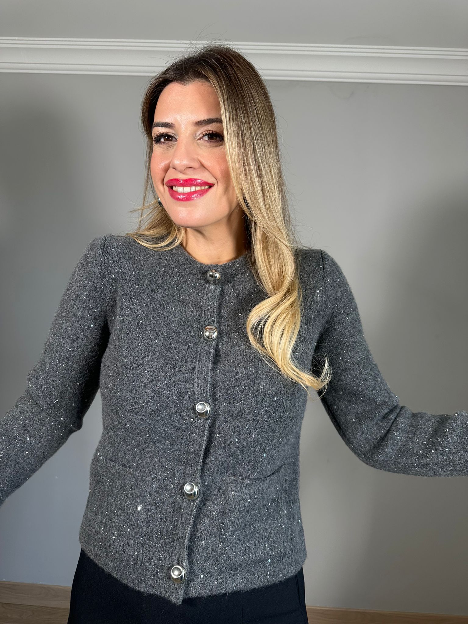 Bisiklet Yaka Pullu Simli Düğmeli Triko Hırka - Gri