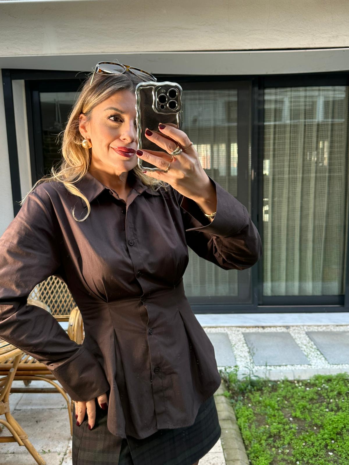 Pilili Belden Oturtmalı Gömlek