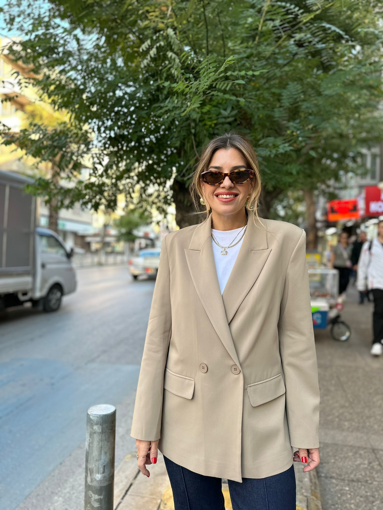 Ön Düğmeli Vatkalı Blazer Ceket - Bej