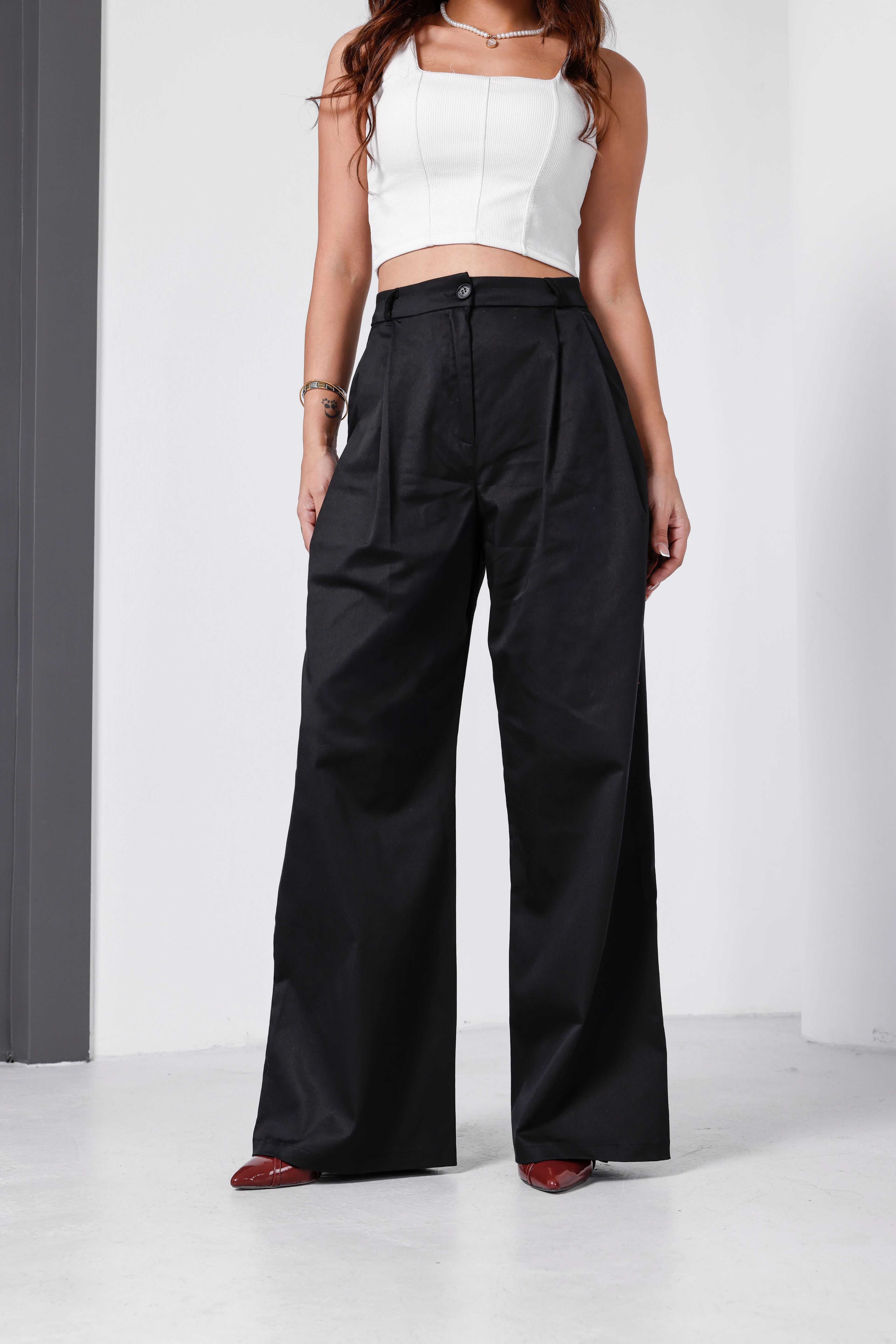 Bol Pileli Pantolon - Siyah