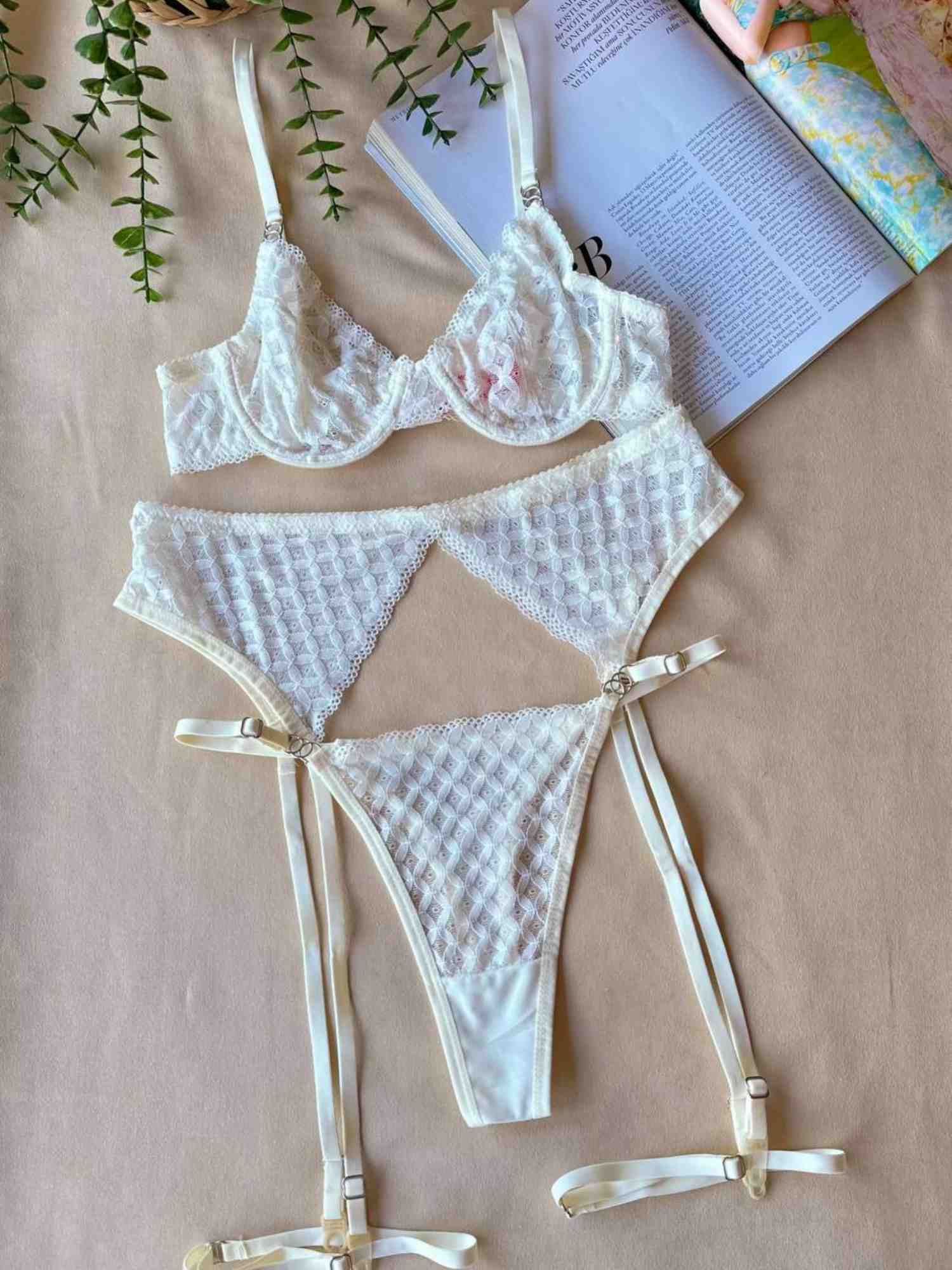 3'LÜ EKRU RENK DANTELLİ JARTİYER TAKIM