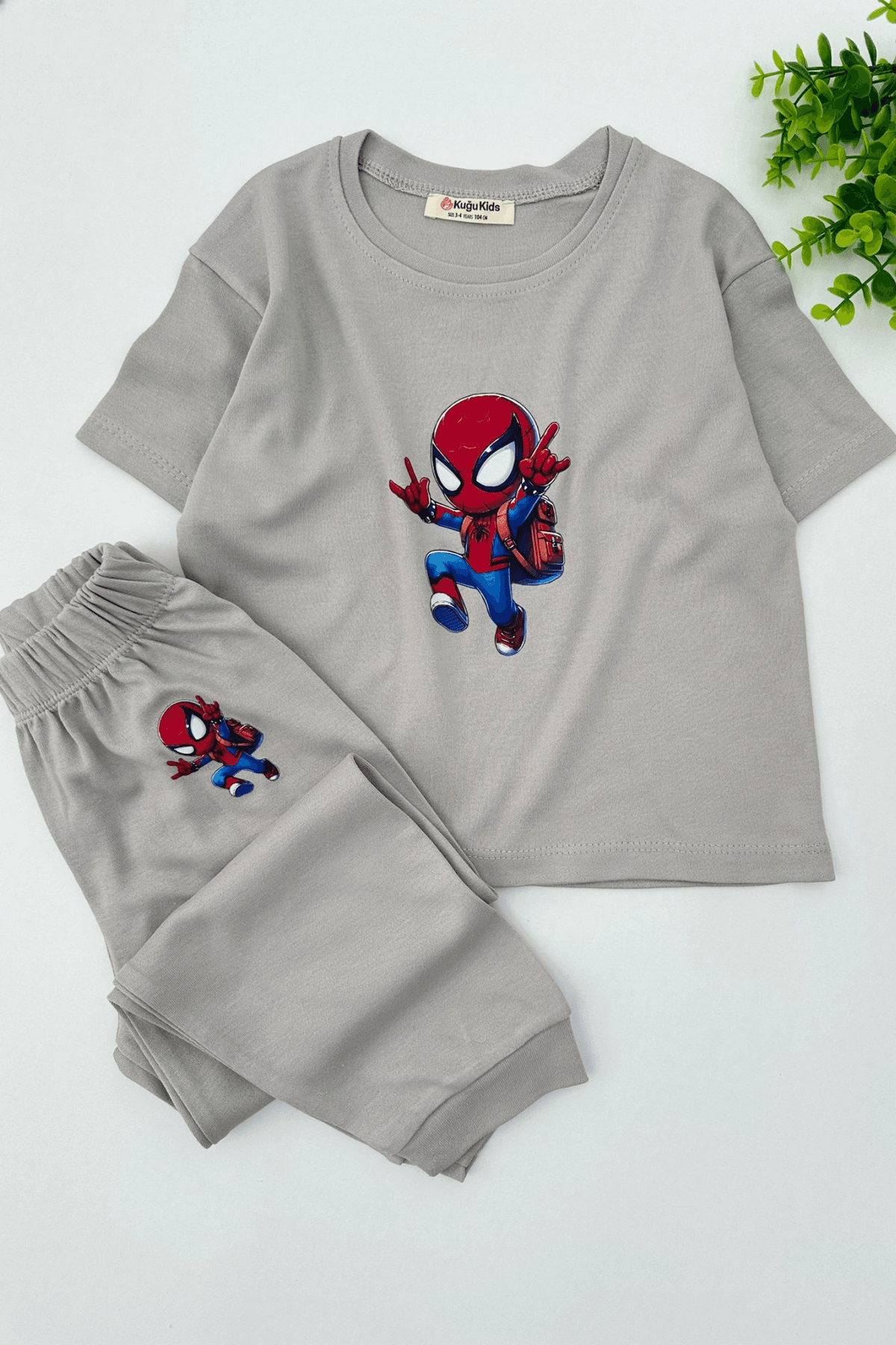 GRİ RENK SPİDERMAN BASKILI KISA KOL ERKEK ÇOCUK PİJAMA TAKIMI