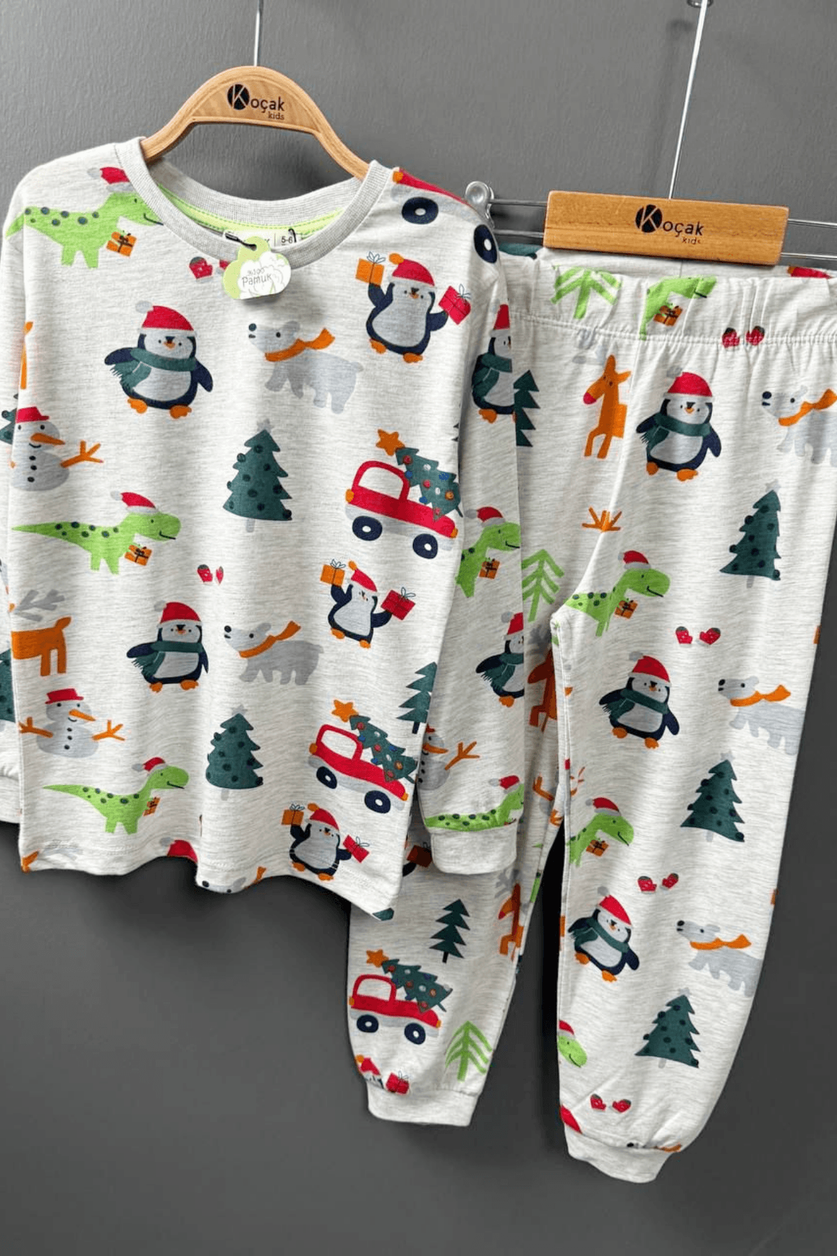 GRİ RENK YILBAŞI DESEN UNISEX PİJAMA TAKIMI