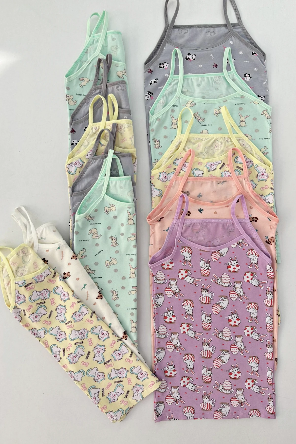 12'Lİ KIZ ÇOCUK İP ASKILI KARIŞIK DESENLİ ATLET SET (DESENLER KARIŞIK GELEBİLİR.)