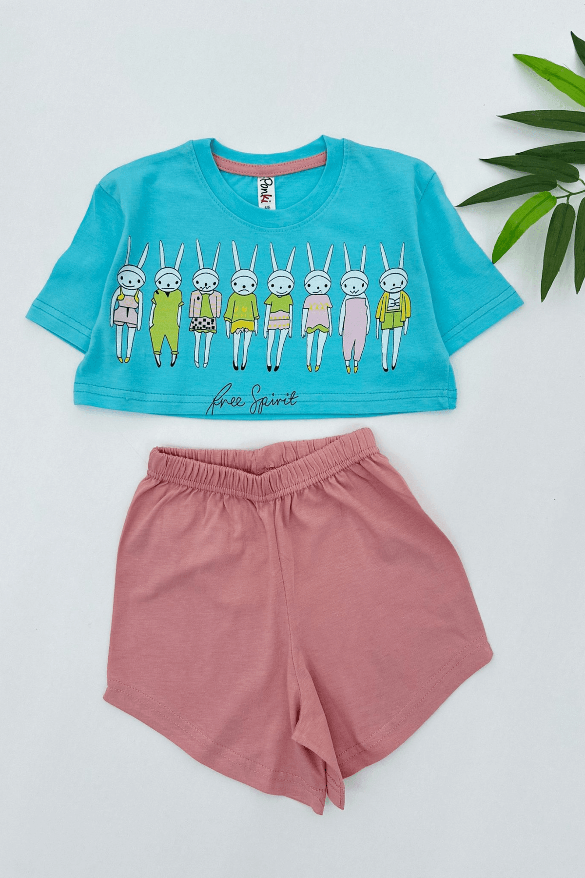 MAVİ RENK TAVŞAN DESENLİ CROP MODEL ŞORTLU KIZ ÇOCUK PİJAMA TAKIMI