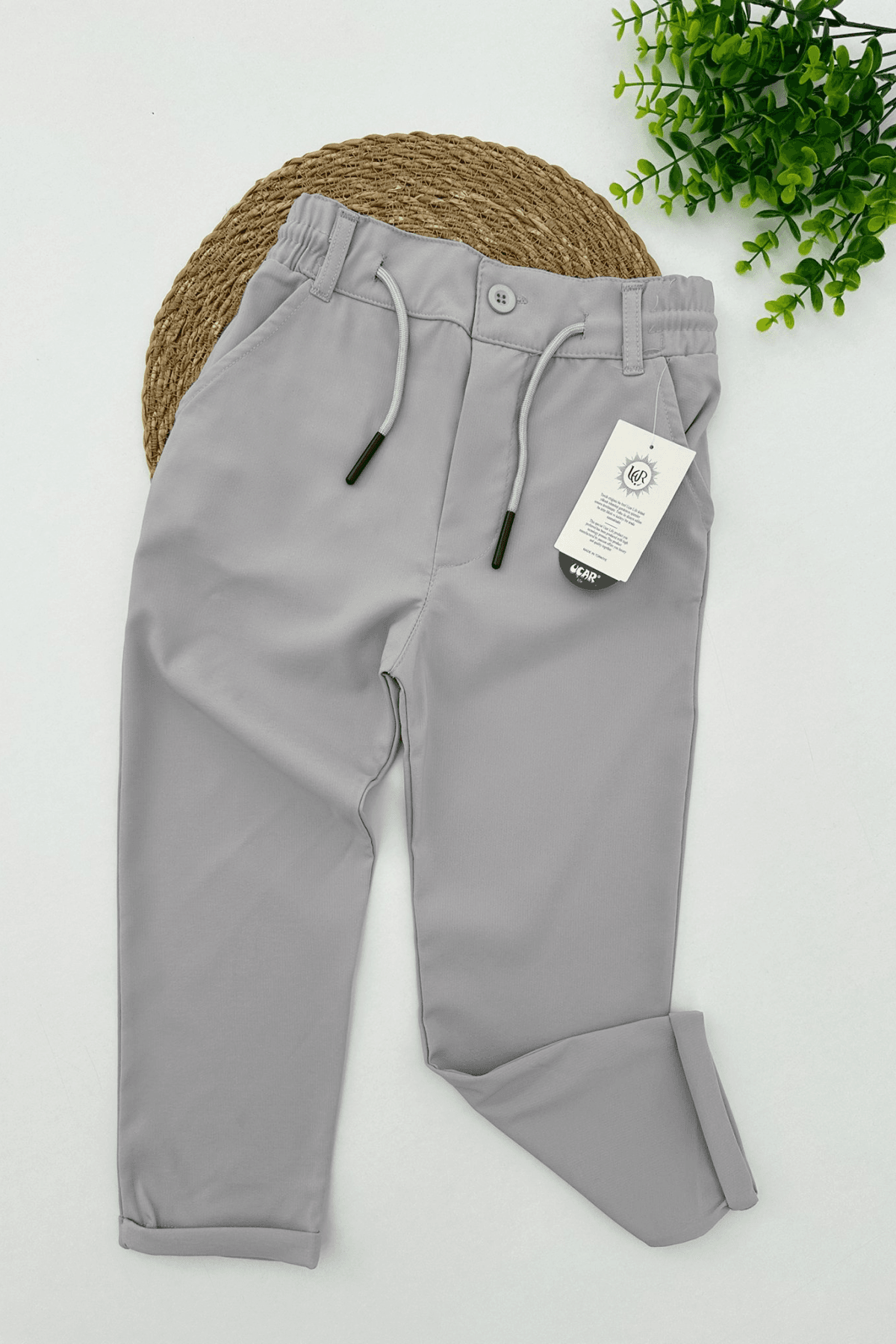 GRİ RENK PARAŞÜT KUMAŞ CEPLİ BELİ LASTİKLİ ERKEK ÇOCUK PANTOLON