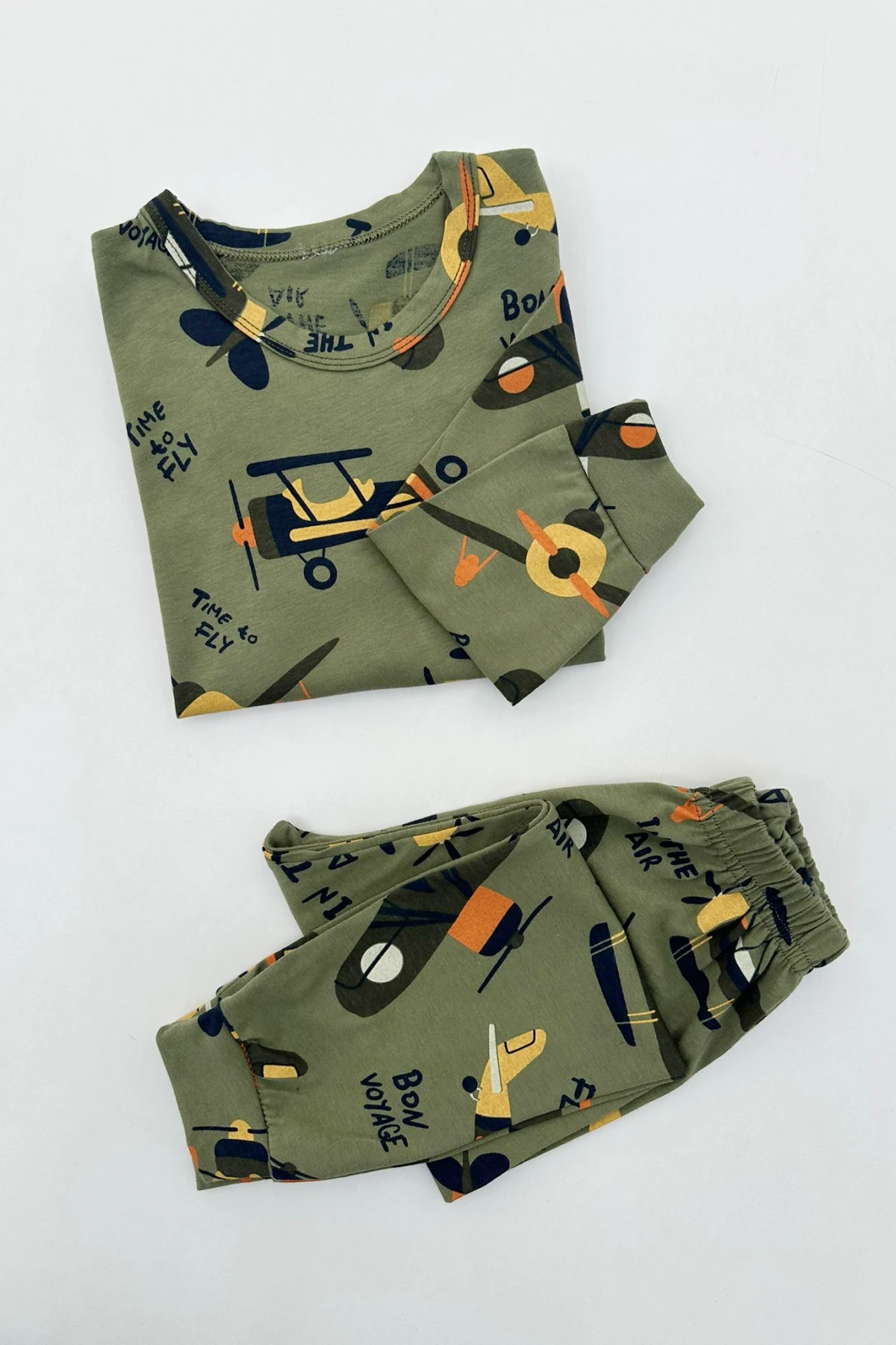 YEŞİL RENK HELİKOPTER DESEN ERKEK ÇOCUK PİJAMA TAKIMI