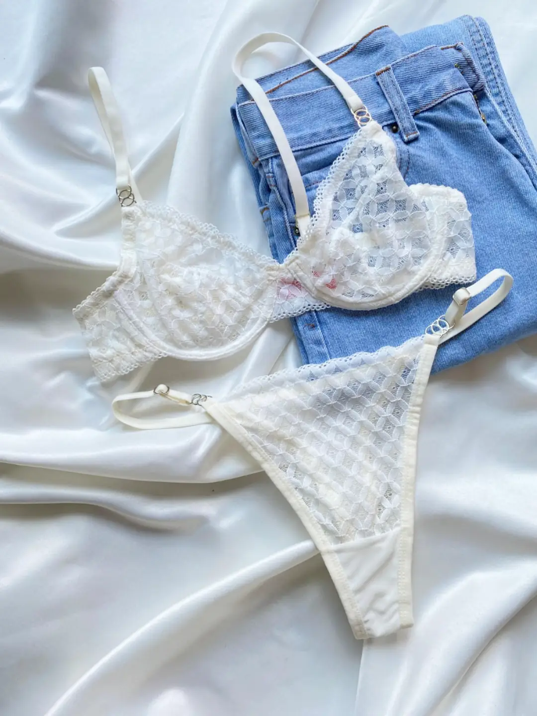 EKRU RENGİ DANTELLİ BRA SET