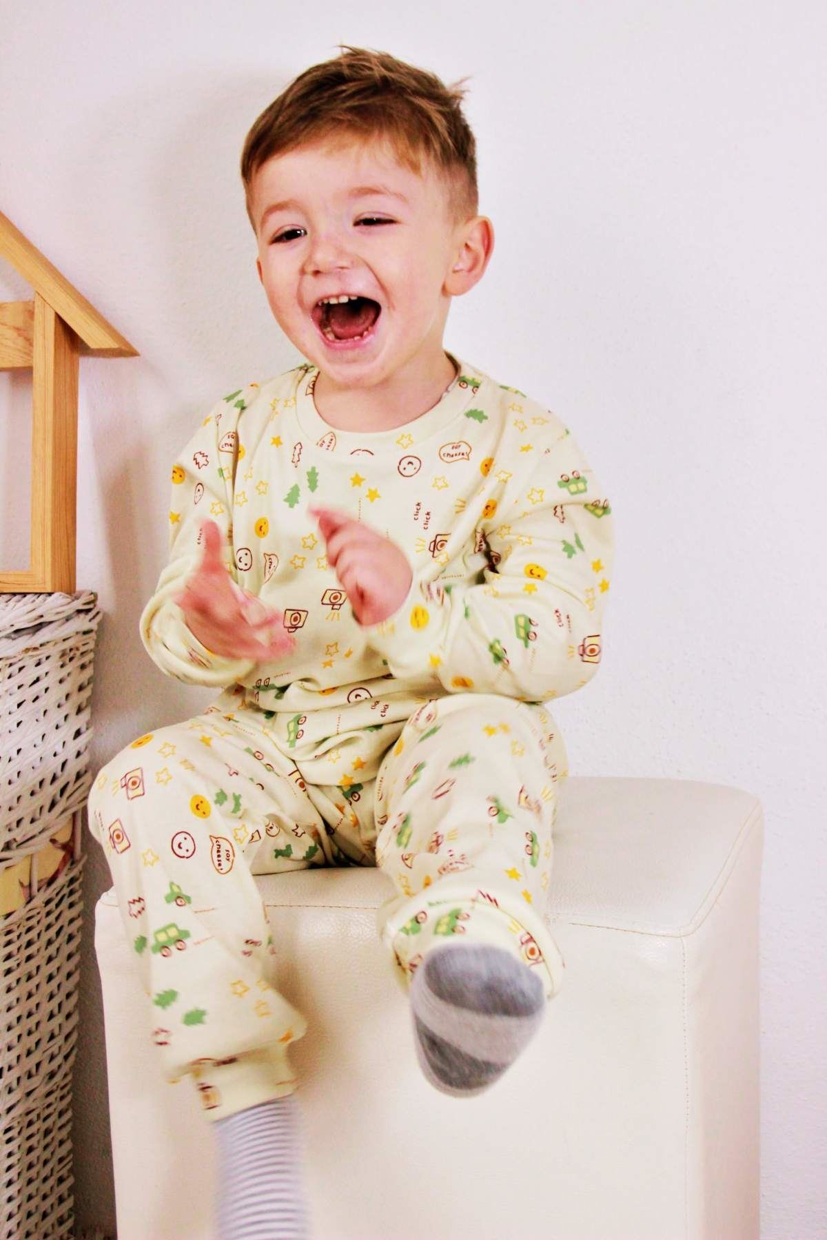 FOTOĞRAF MAKİNESİ DESEN PİJAMA TAKIMI