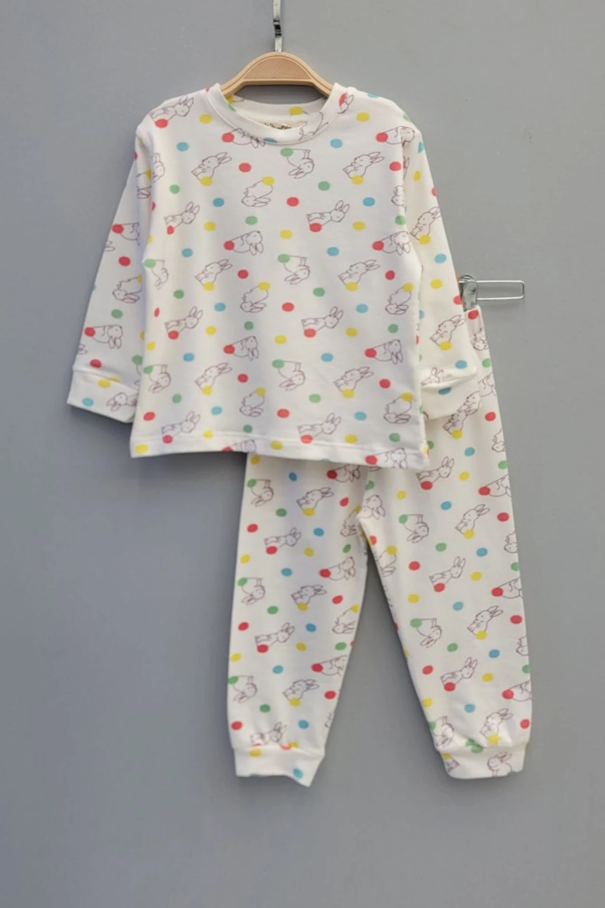 EKRU RENK TAVŞAN DESEN KIZ ÇOCUK PİJAMA TAKIMI