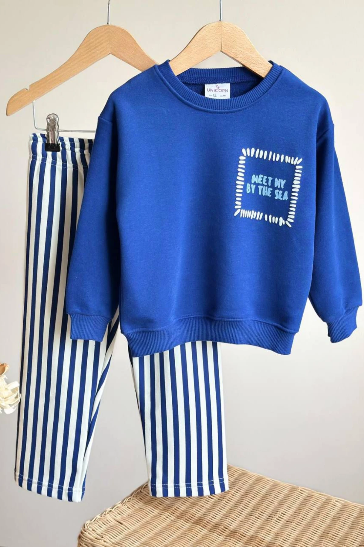 SAKS MAVİSİ ARKASI YAZI  BASKILI ERKEK ÇOCUK ALT ÜST TAKIM