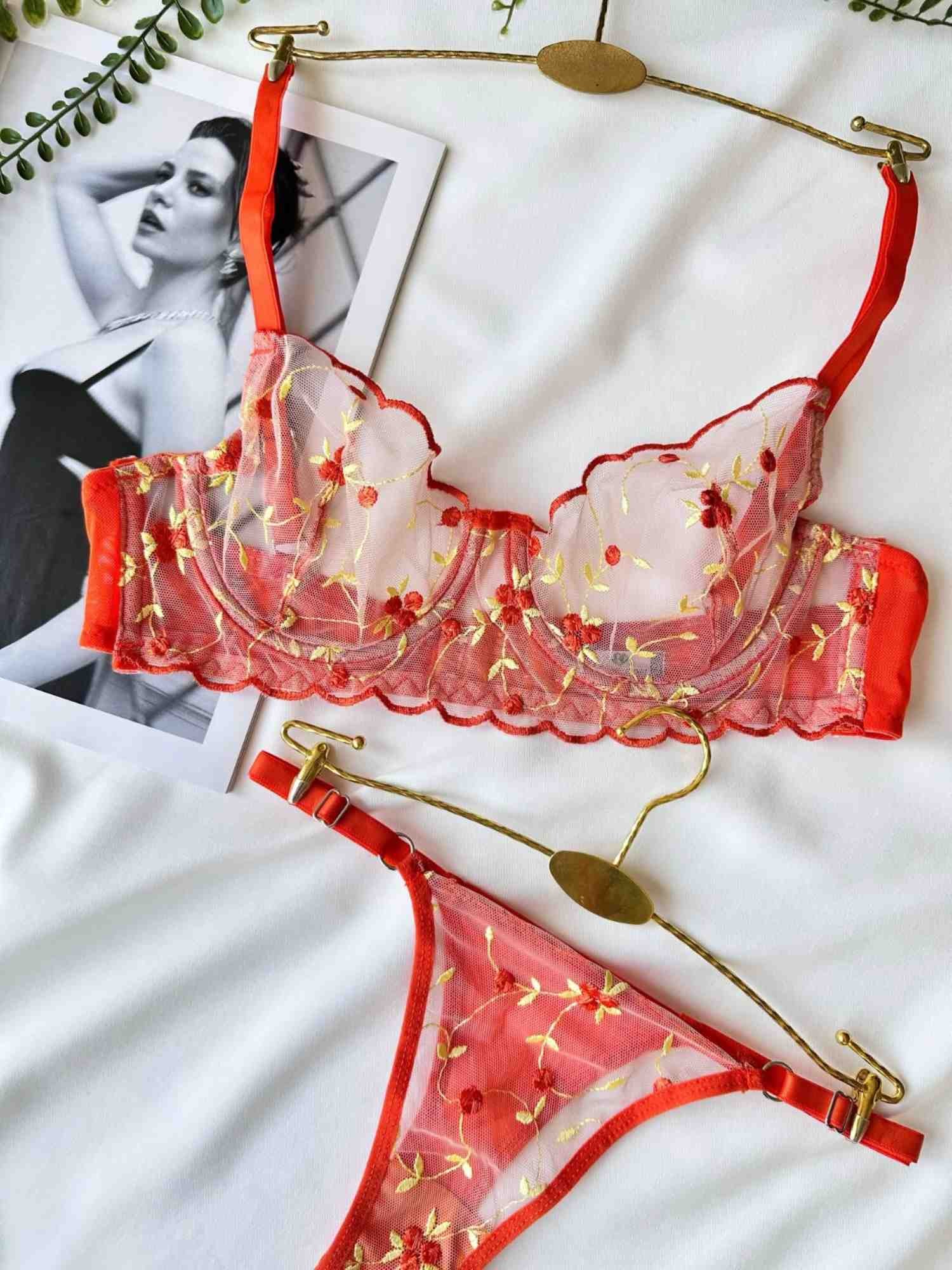TURUNCU ÇITIR ÇİÇEK DESEN BRA SET
