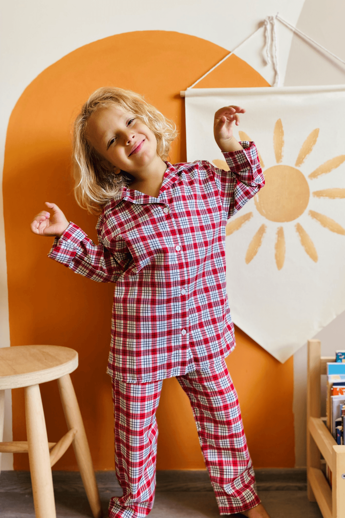 ÖNDEN DÜĞMELİ KIRMIZI KARELİ UNISEX PİJAMA TAKIMI