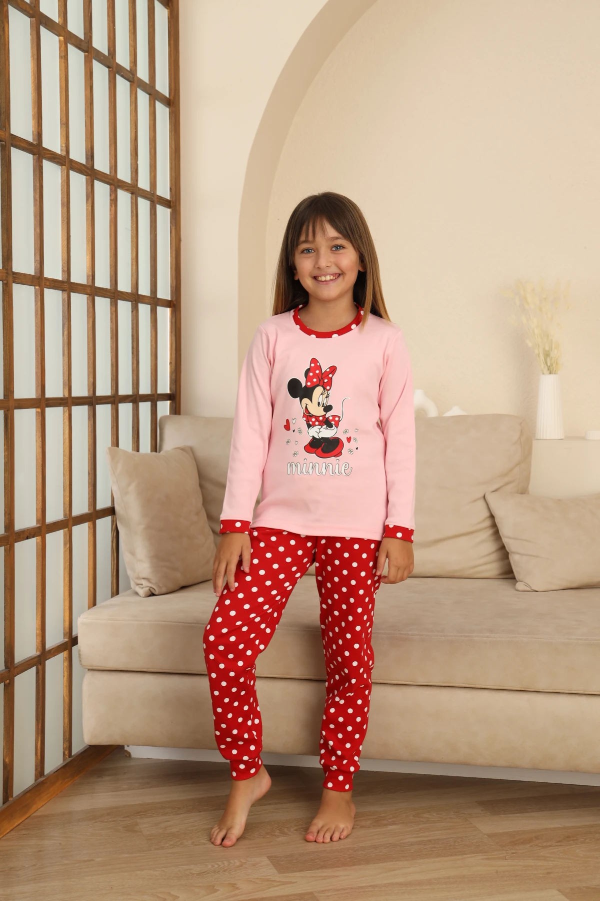 PEMBE  RENK MİNNİE MOUSE BASKILI KIZ ÇOCUK PİJAMA TAKIMI