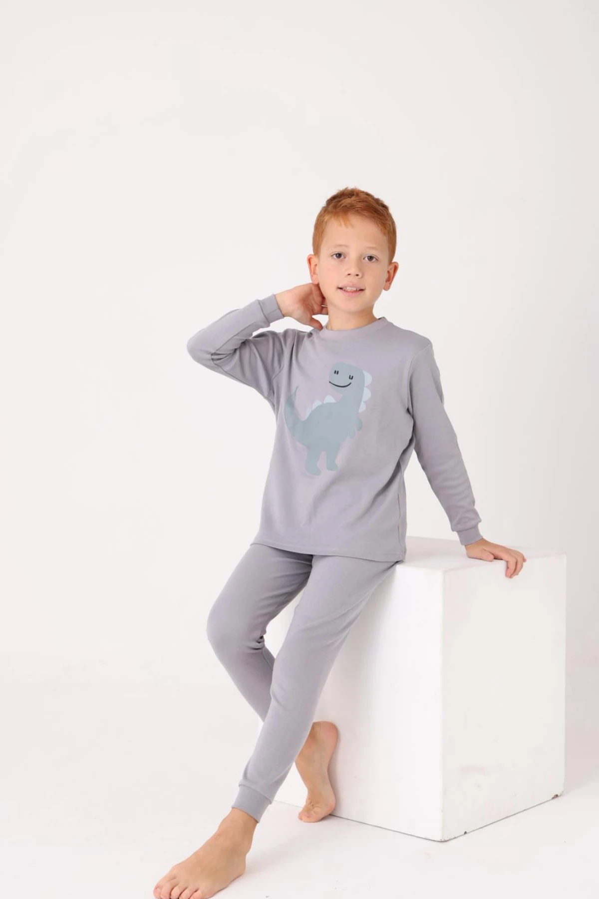 GRİ RENK DİNAZOR BASKILI ERKEK ÇOCUK PİJAMA TAKIMI 
