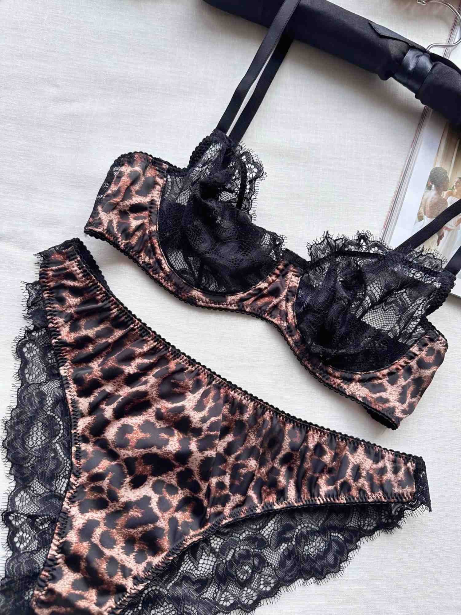 LEOPAR DESEN SİYAH DANTELLİ BRA SET