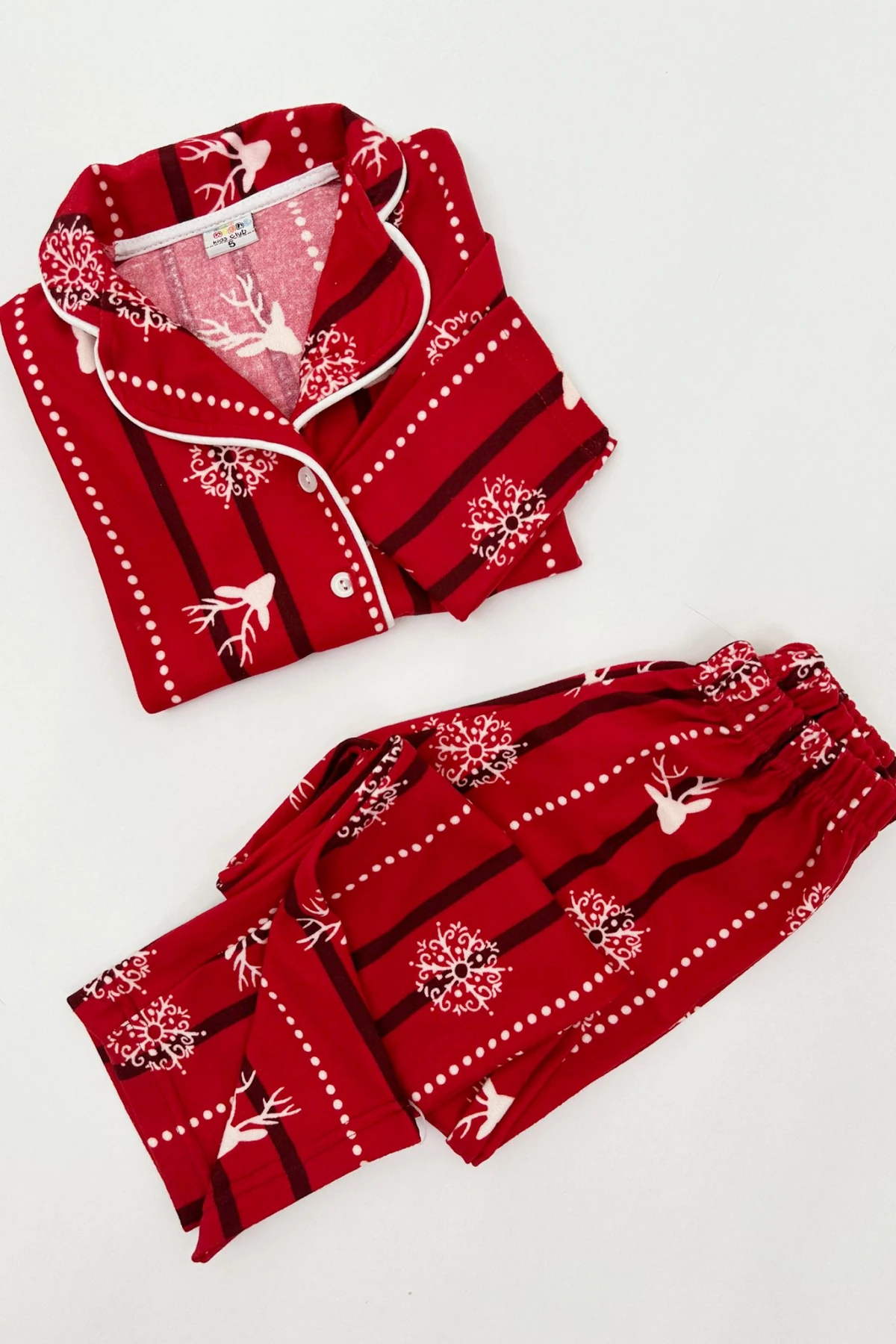 ÖNDEN DÜĞMELİ BORDO RENK GEYİK DESEN SÜET KUMAŞ KIZ ÇOCUK PİJAMA TAKIMI