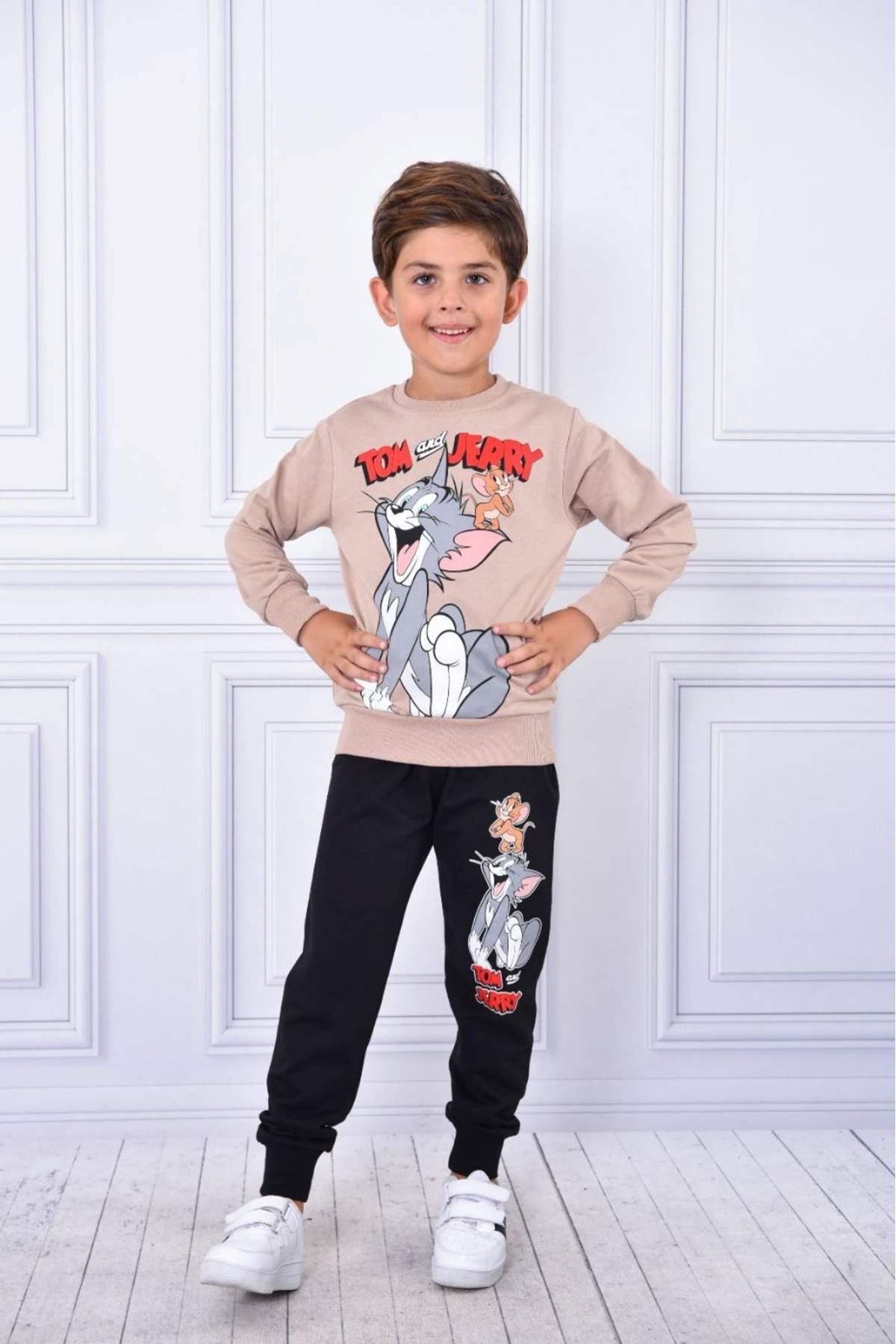TOM & JERRY BASKILI EŞOFMAN TAKIMI