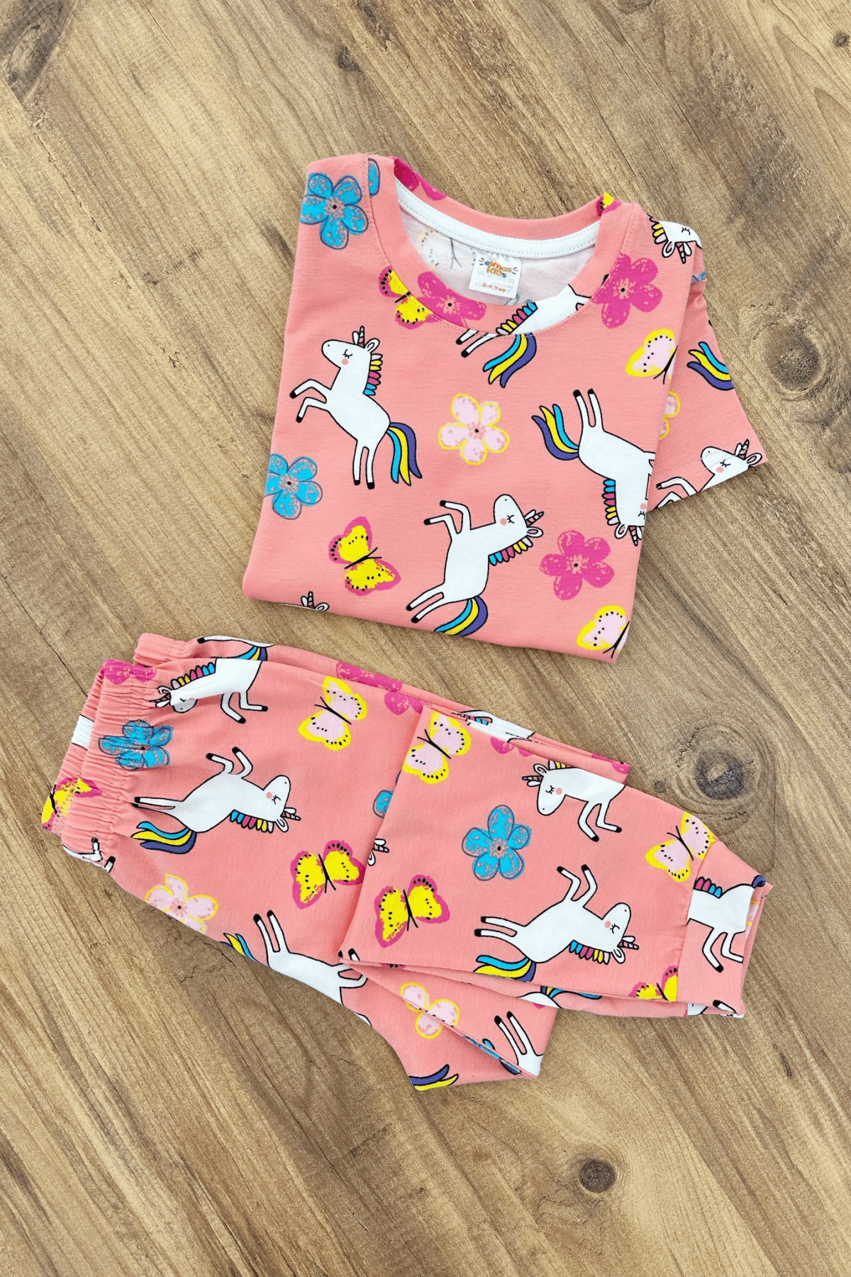 SOMON RENK UNICORN DESEN KISA KOLLU KIZ ÇOCUK PİJAMA TAKIMI