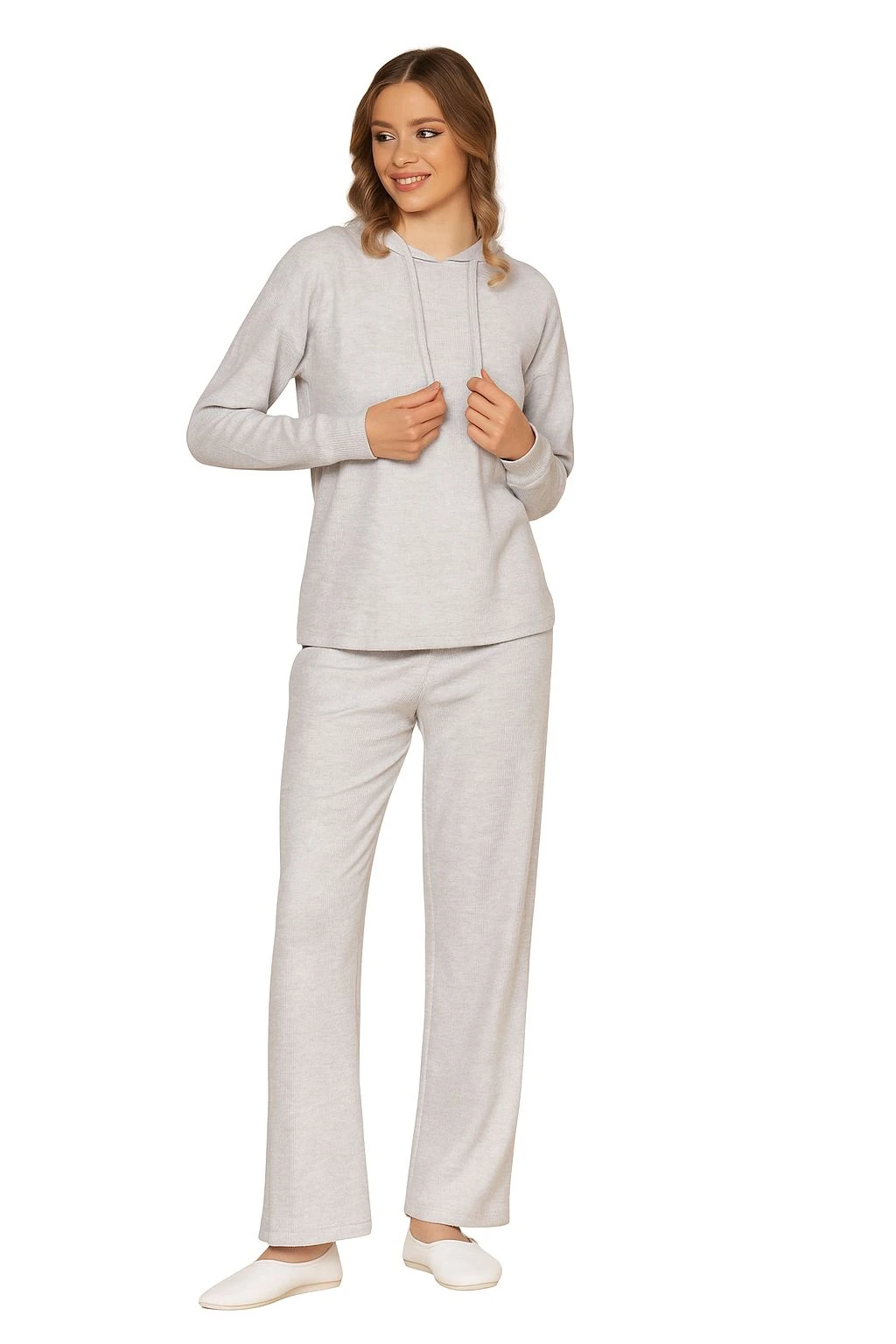 GRİ RENK KAPÜŞONLU KADIN EŞOFMAN TAKIMI