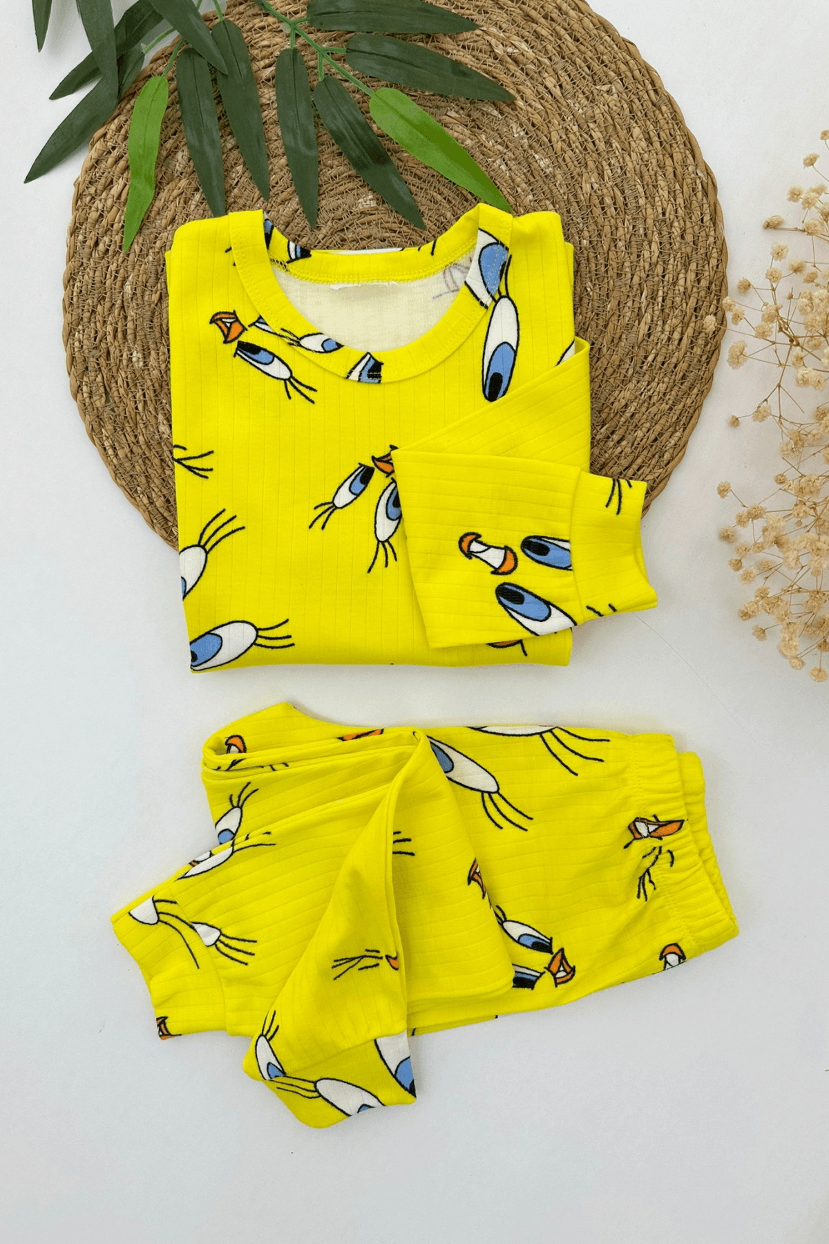 SARI RENK TWEETY DESEN UNISEX PİJAMA TAKIMI