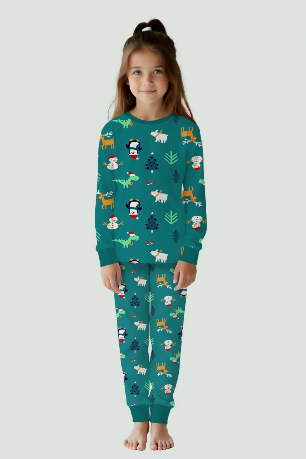 YEŞİL RENK YILBAŞI DESEN UNISEX PİJAMA TAKIMI