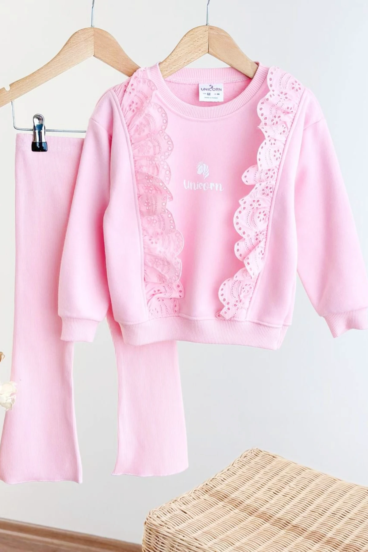 PEMBE RENK UNICORN BASKILI FIRFIR DETAYLI KIZ ÇOCUK TAYTLI TAKIM