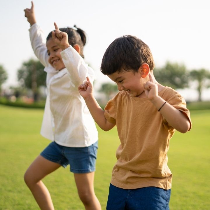 Kuğu Kids ile Bayrama Özel En Tarz Çocuk Kombinleri