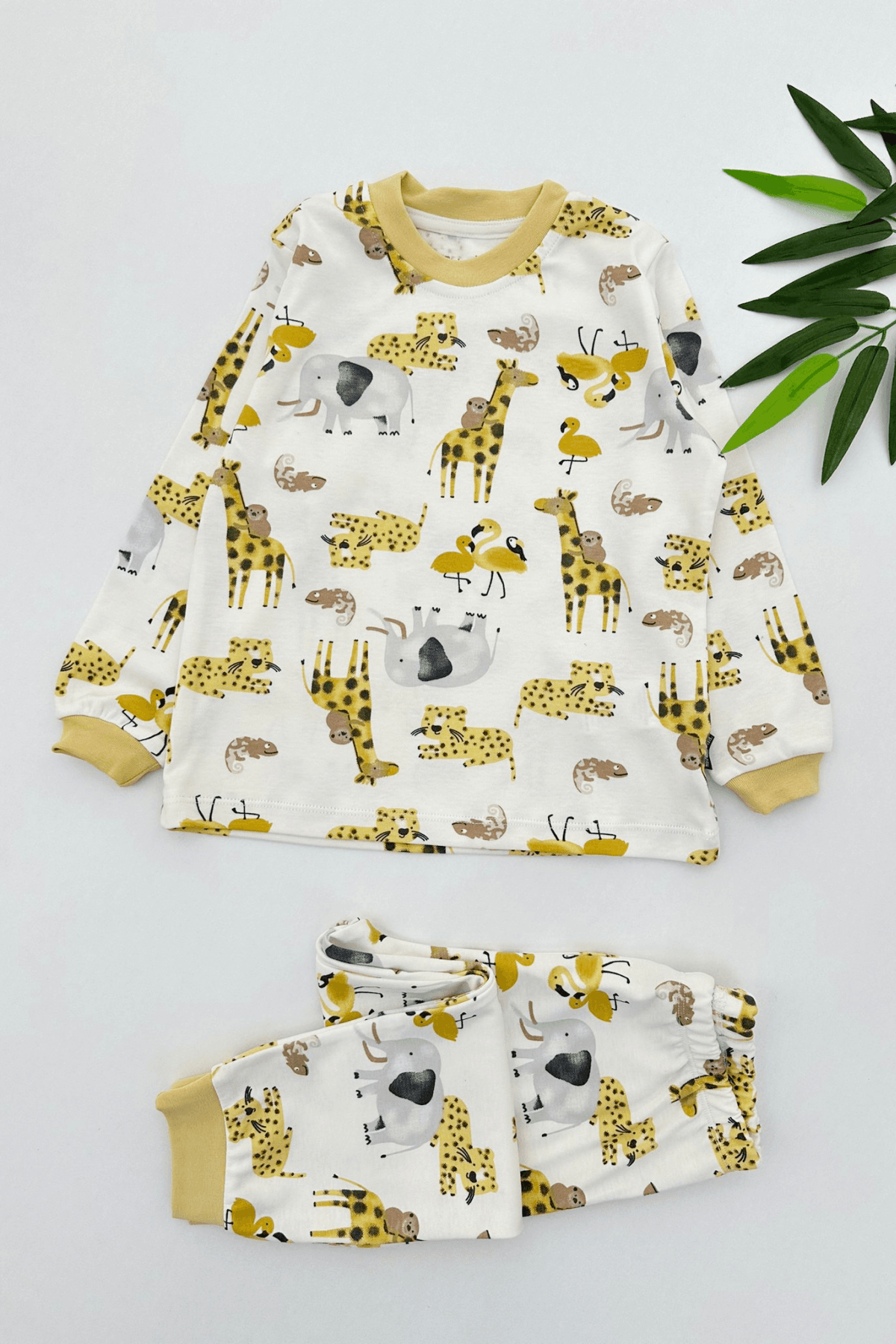 HARDAL RENK HAYVAN DESEN UNISEX ÇOCUK PİJAMA TAKIMI 