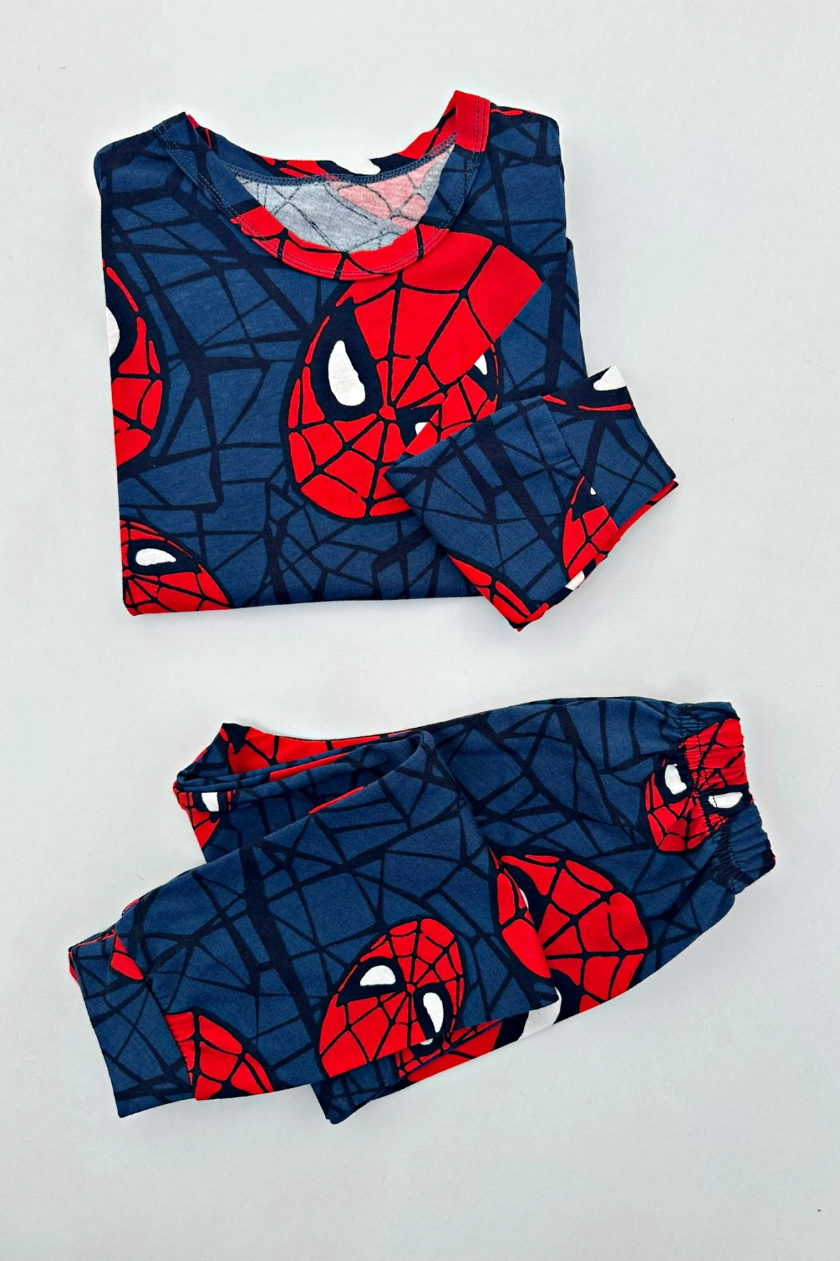 LACİVERT RENK SPİDERMAN DESEN ERKEK ÇOCUK PİJAMA TAKIMI