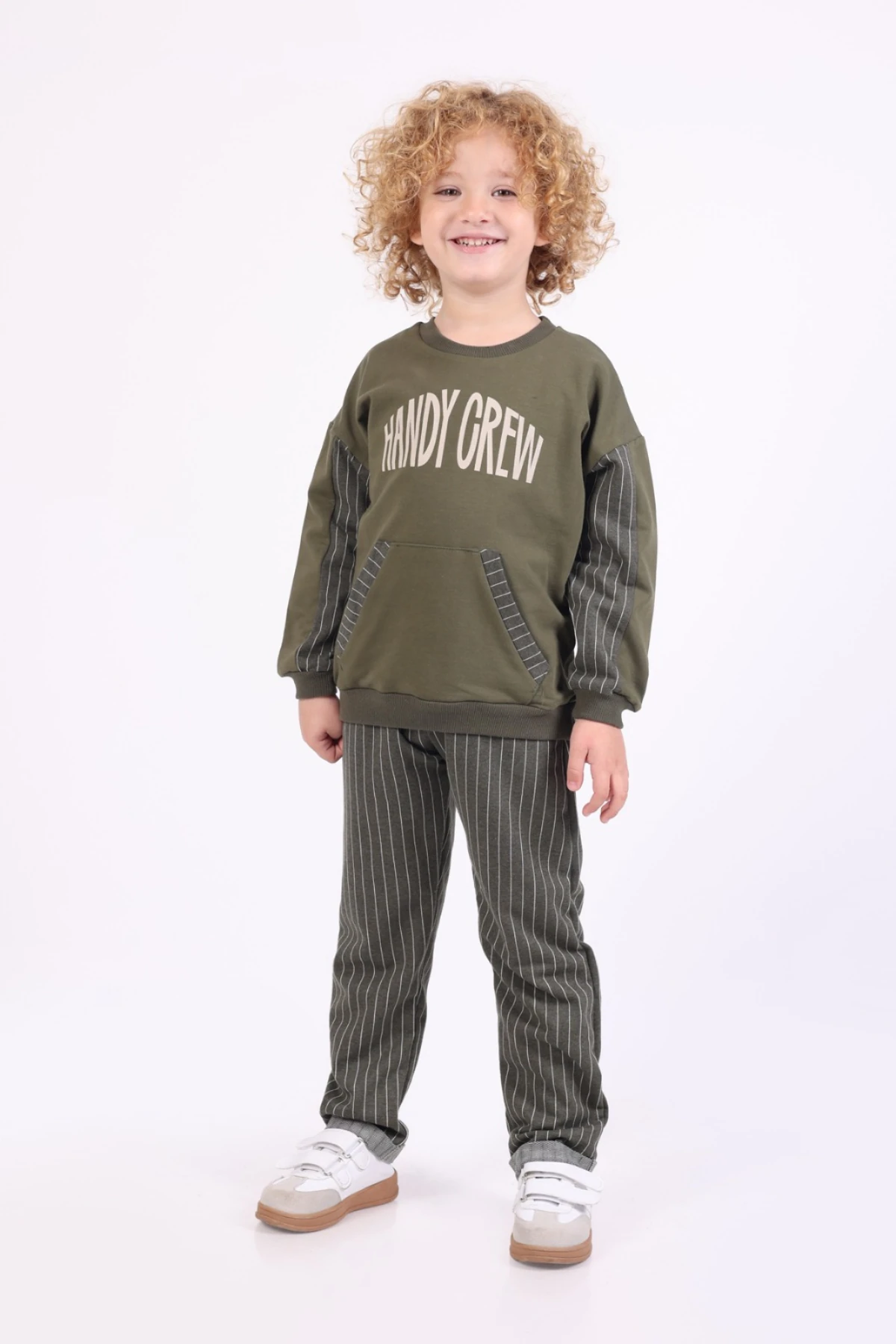 HAKİ RENK KANGURU CEPLİ ERKEK ÇOCUK EŞOFMAN TAKIMI