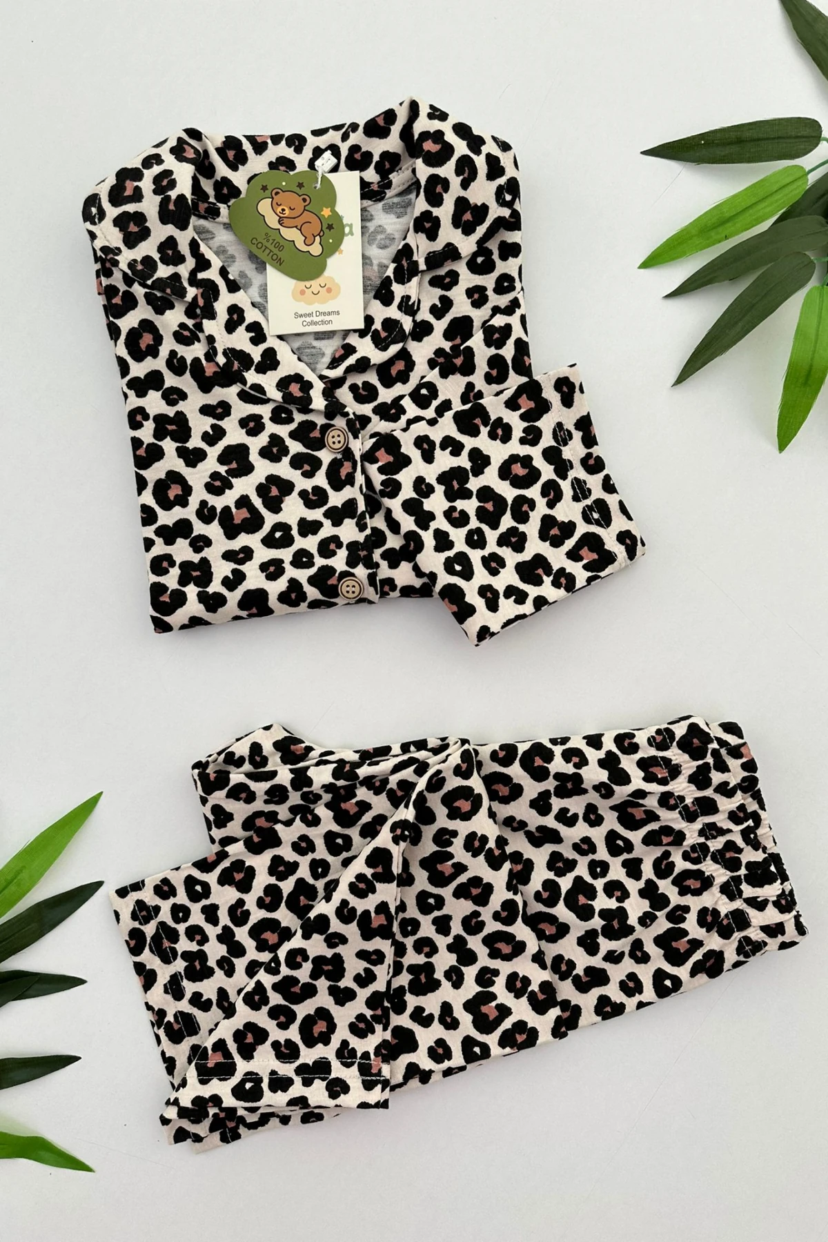 ÖNDEN DÜĞMELİ LEOPAR DESEN KIZ ÇOCUK PİJAMA TAKIMI