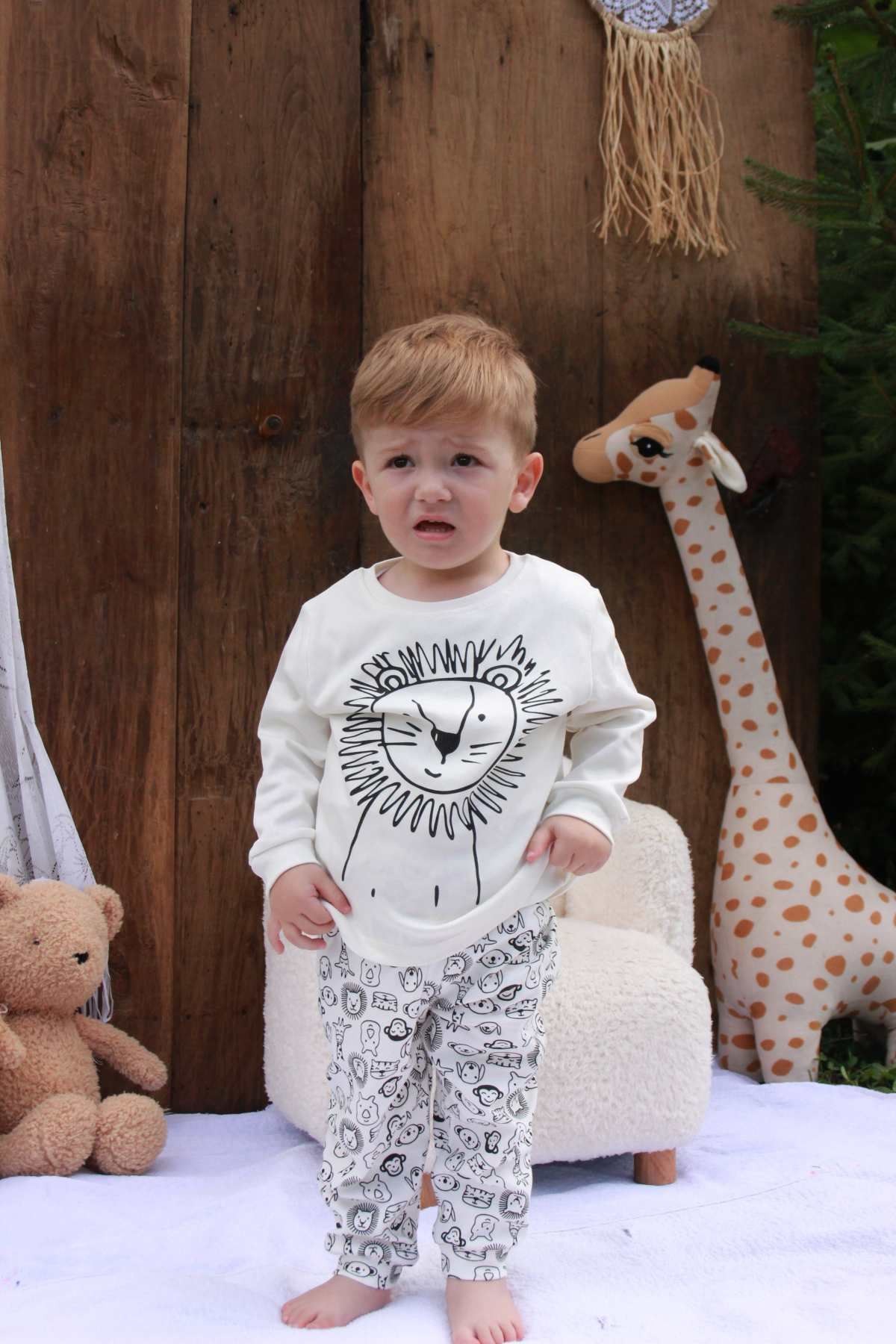 ASLAN DESEN PİJAMA TAKIMI BEYAZ