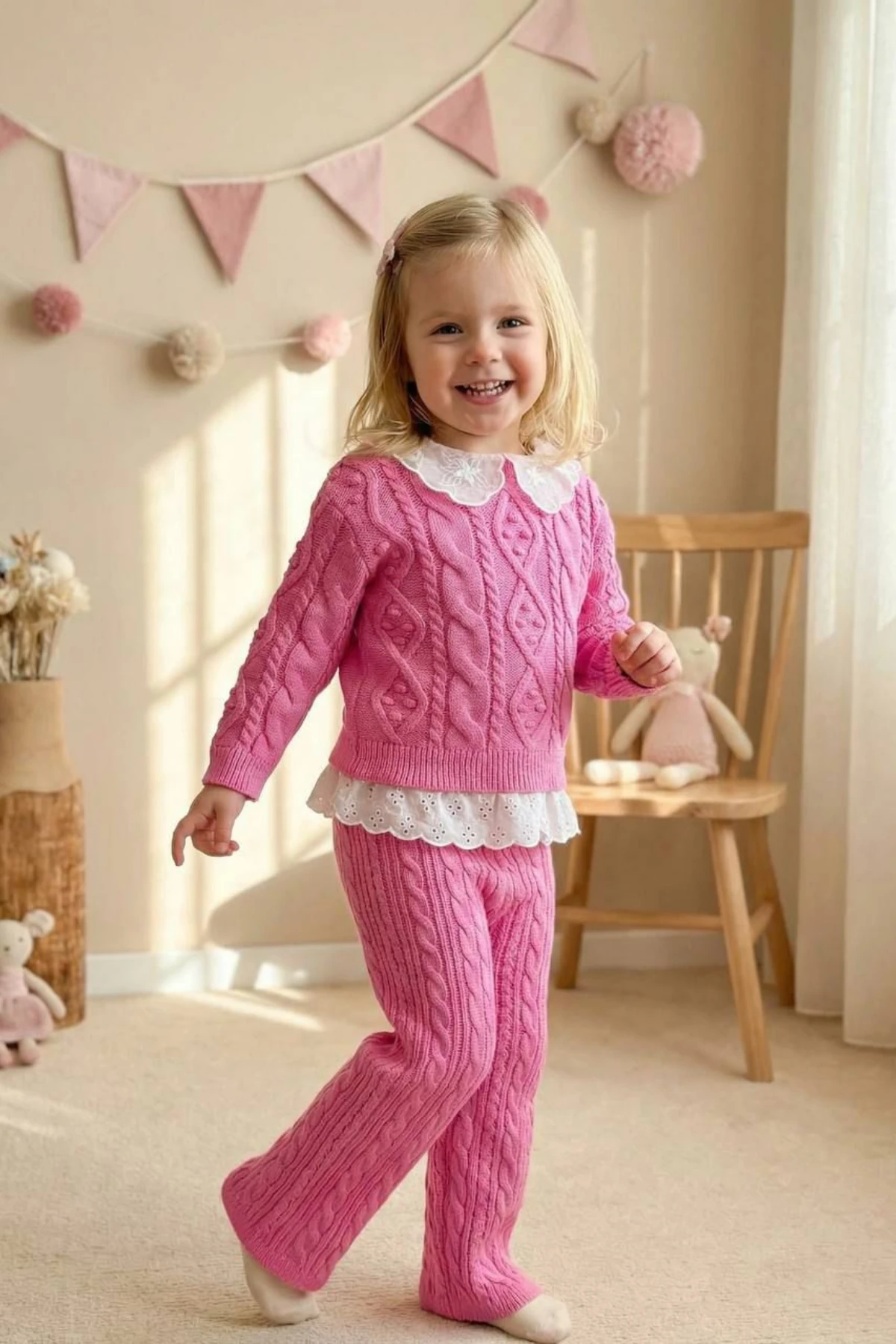 PEMBE RENK TRİKO KUMAŞ FİSTO DETAY BEBE YAKA KIZ ÇOCUK ALT ÜST TAKIM